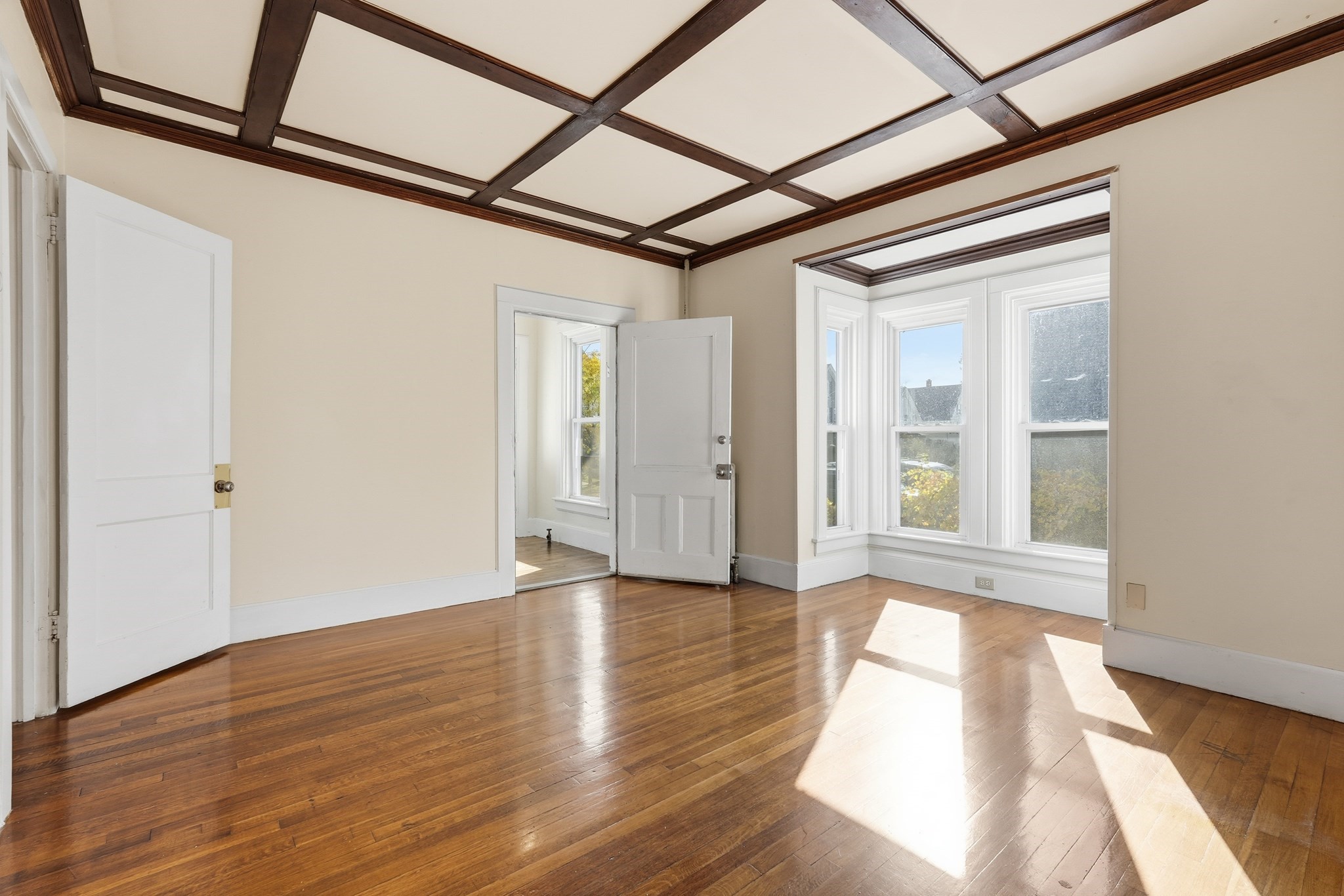 429 Pleasant St, Holyoke, MA 01040 - Image 11