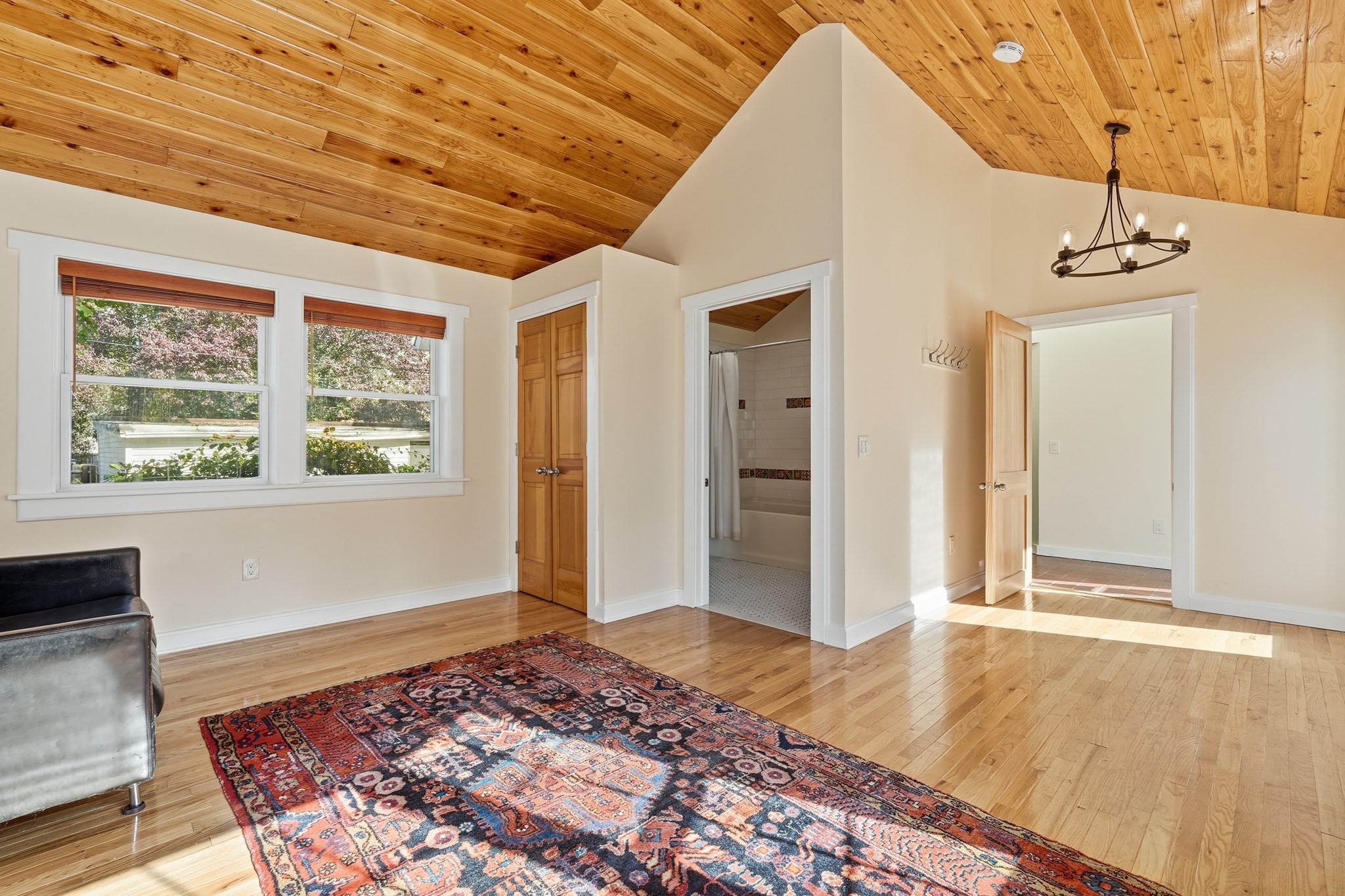 429 Pleasant St, Holyoke, MA 01040 - Image 29