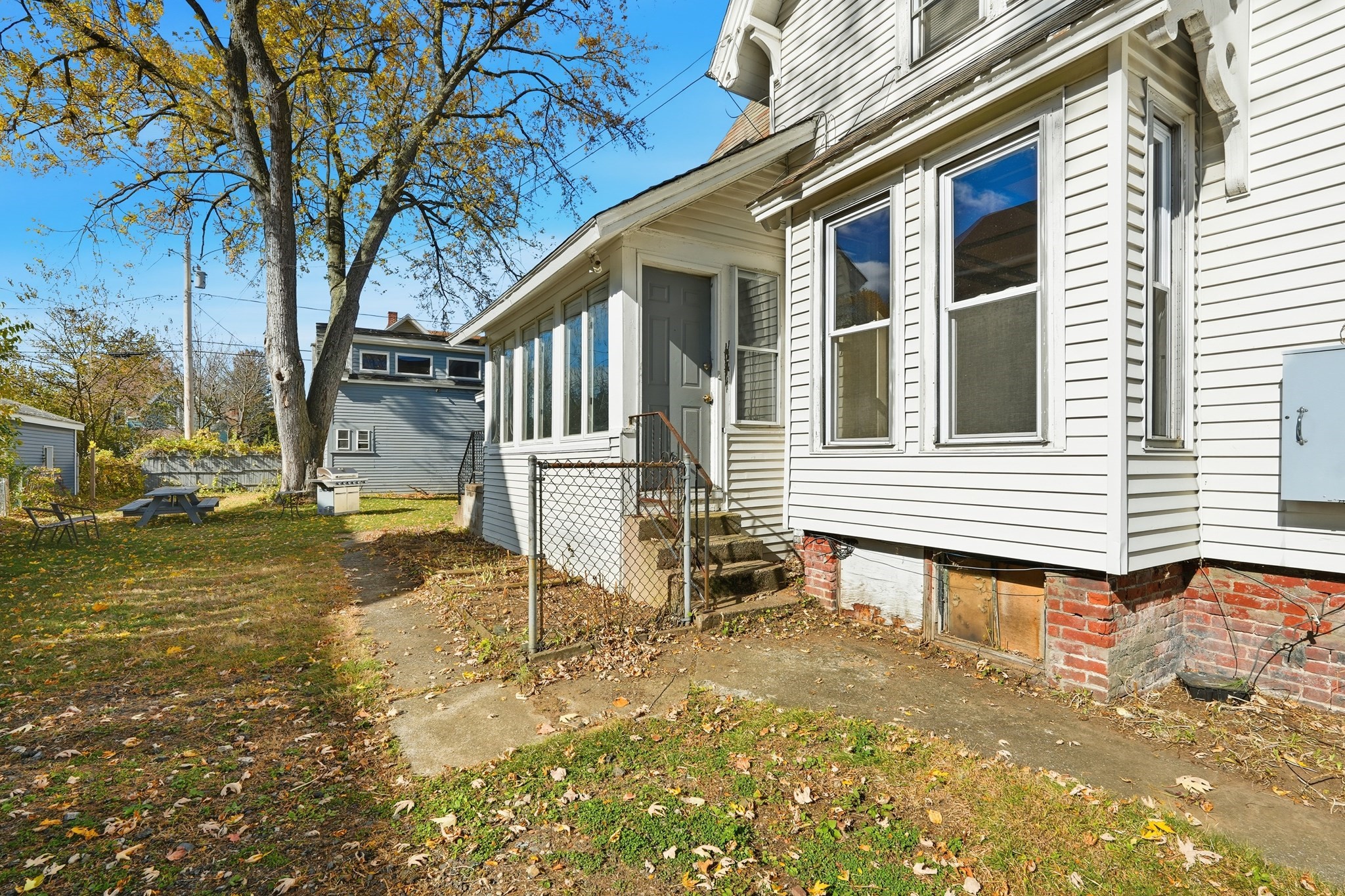 429 Pleasant St, Holyoke, MA 01040 - Image 4