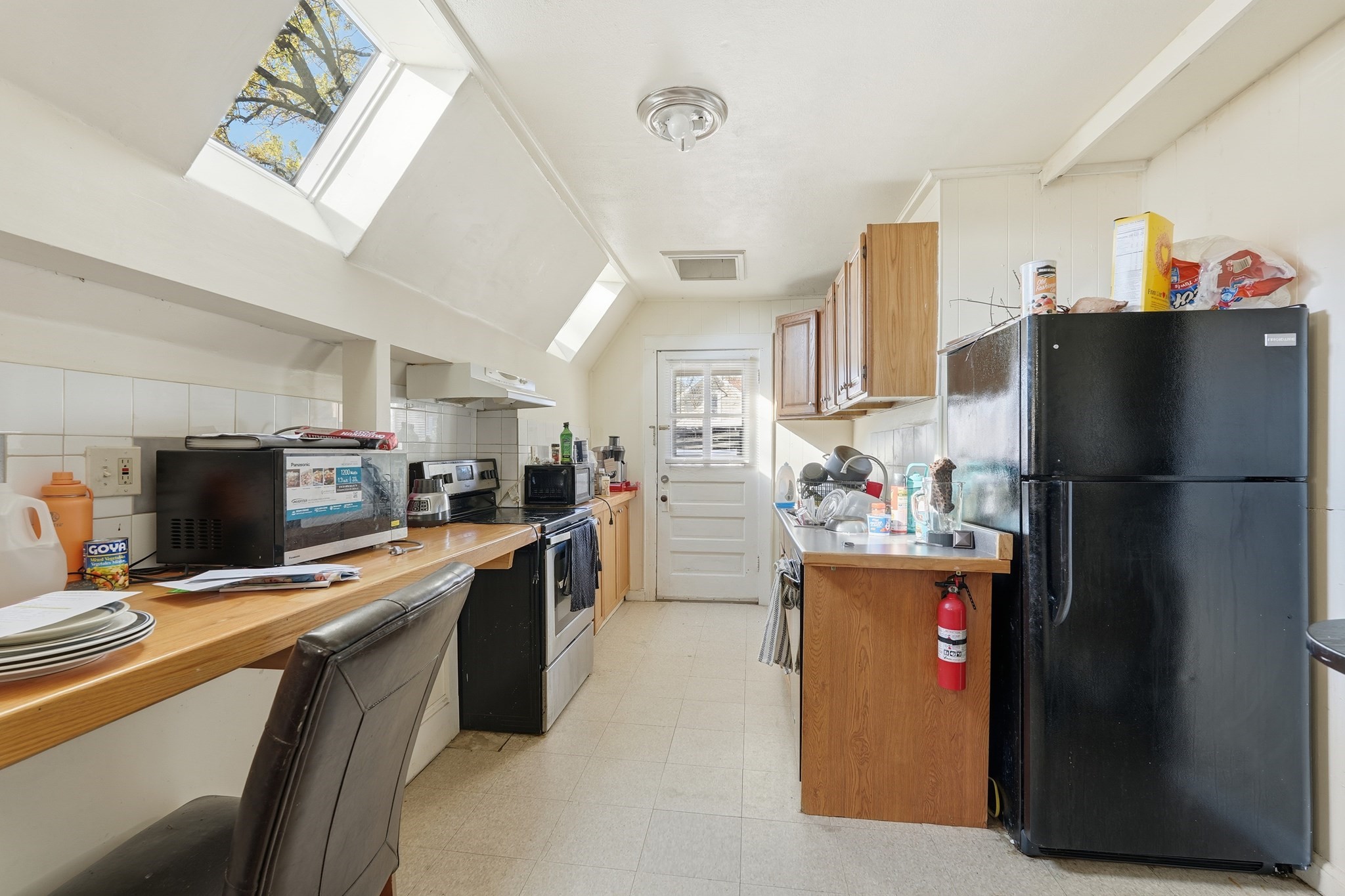 429 Pleasant St, Holyoke, MA 01040 - Image 35