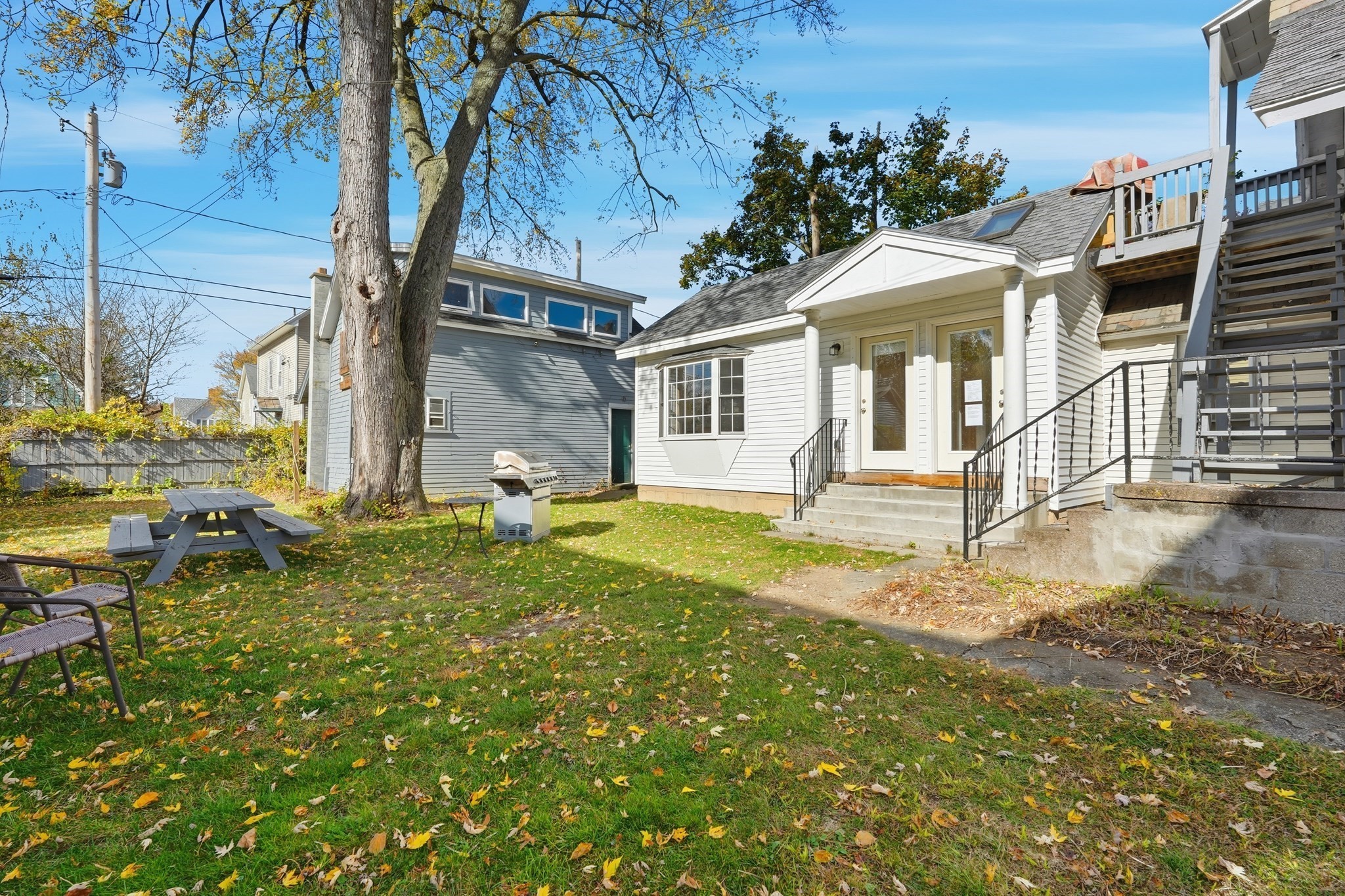 429 Pleasant St, Holyoke, MA 01040 - Image 40