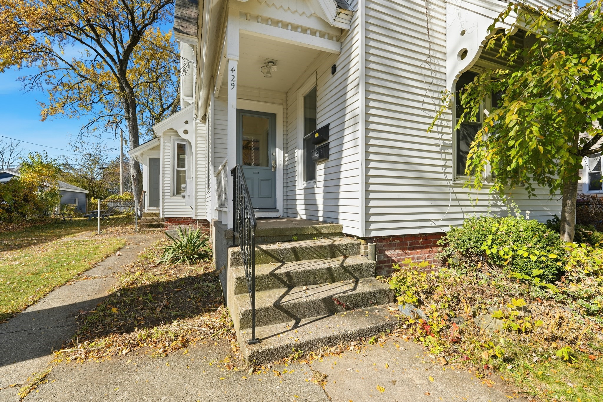 429 Pleasant St, Holyoke, MA 01040 - Image 5