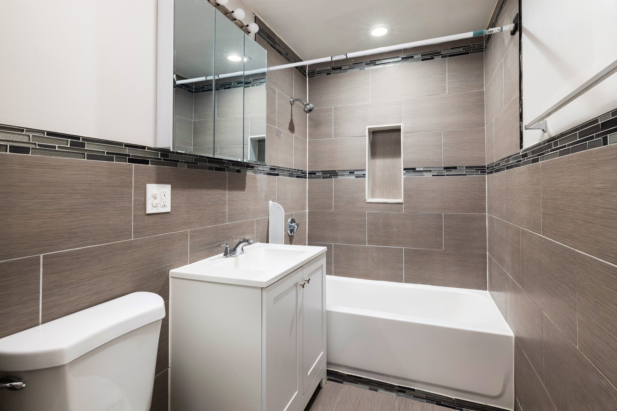 42 Monadnock Street, Dorchester, Boston, MA 02125 - Image 4