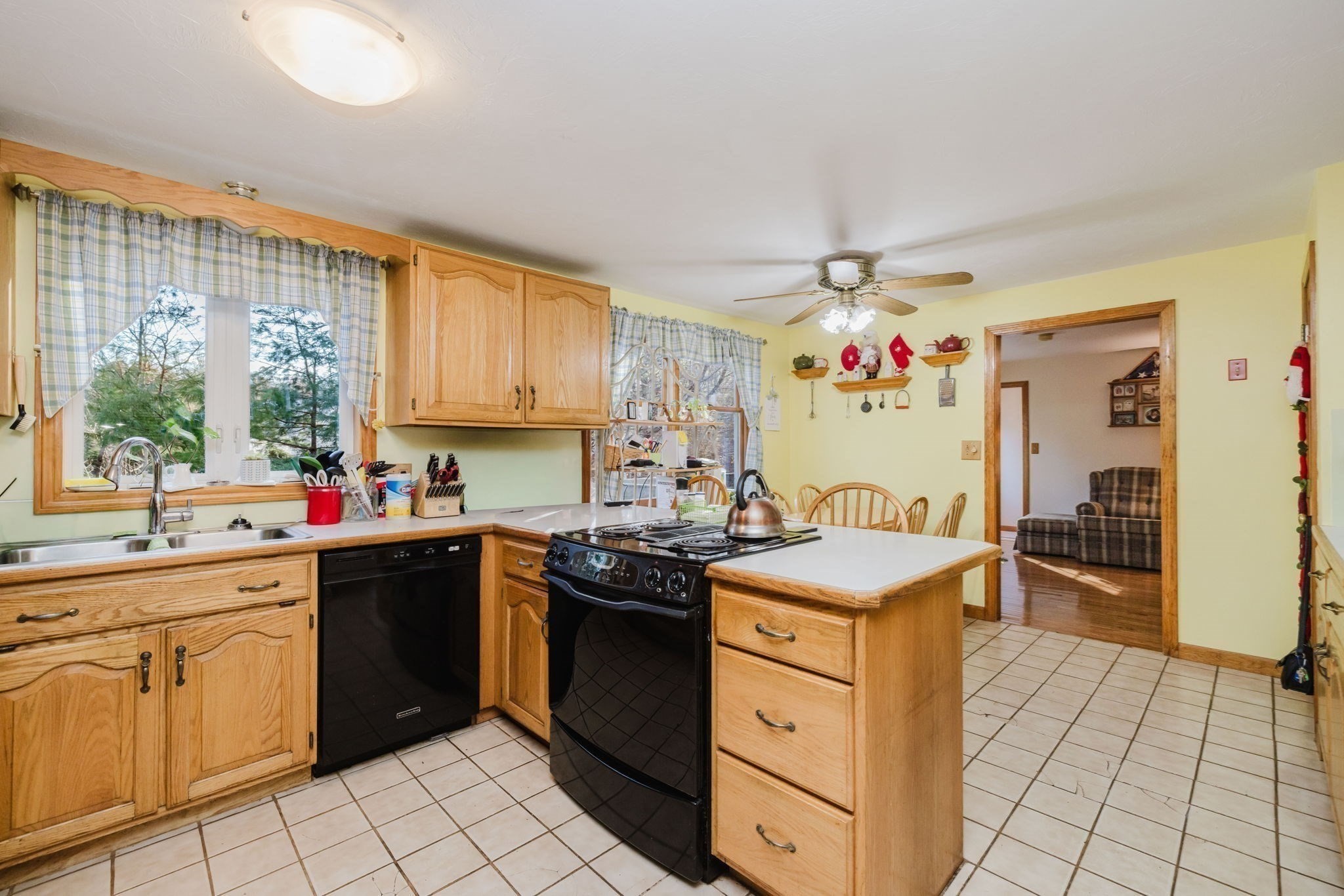 36 Indian Run Rd, Bellingham, MA 02019 - Image 9