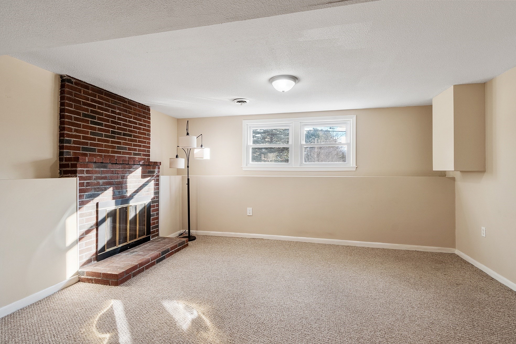 470 Trull Rd, Tewksbury, MA 01876 - Image 20