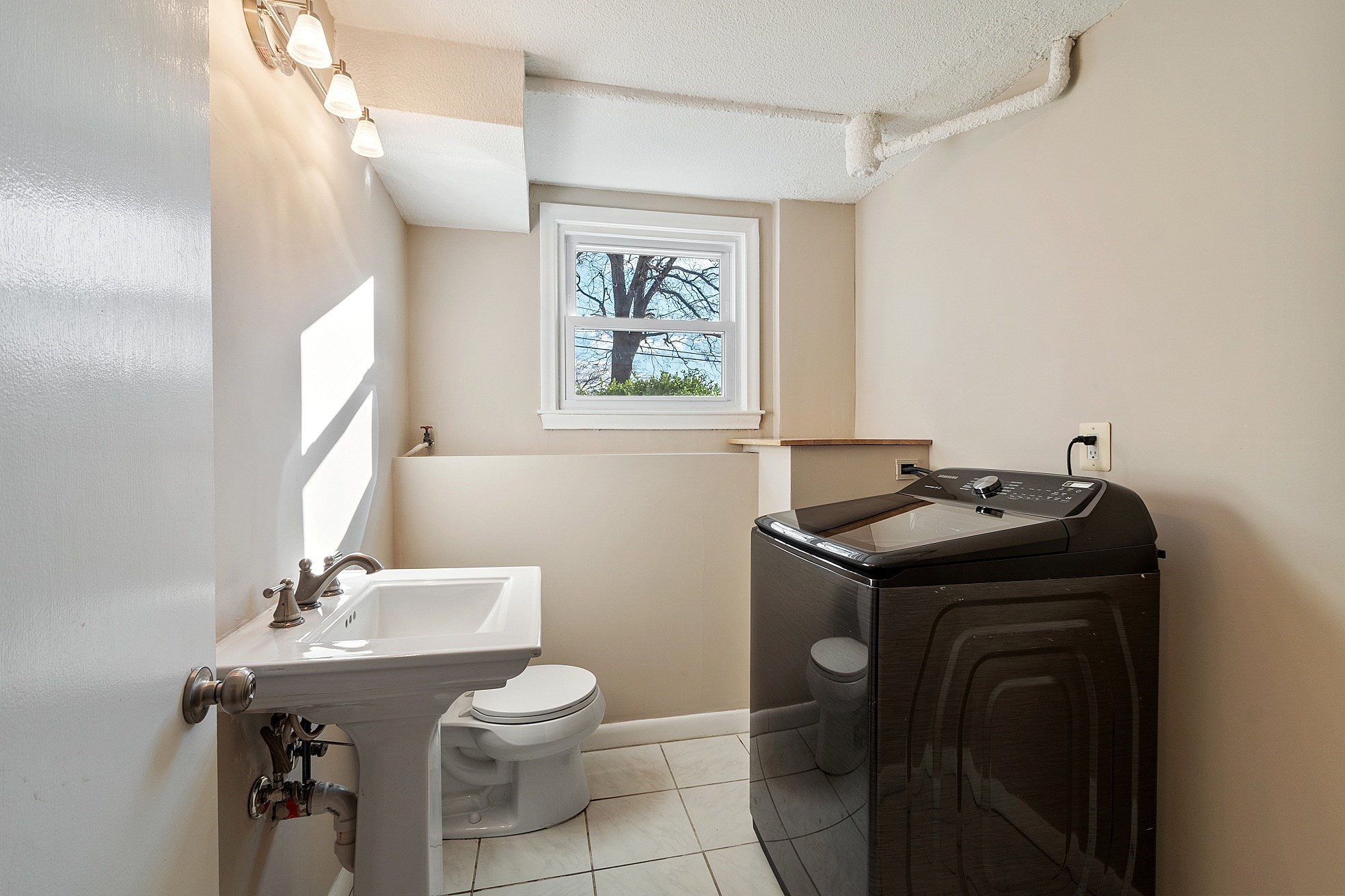 470 Trull Rd, Tewksbury, MA 01876 - Image 22