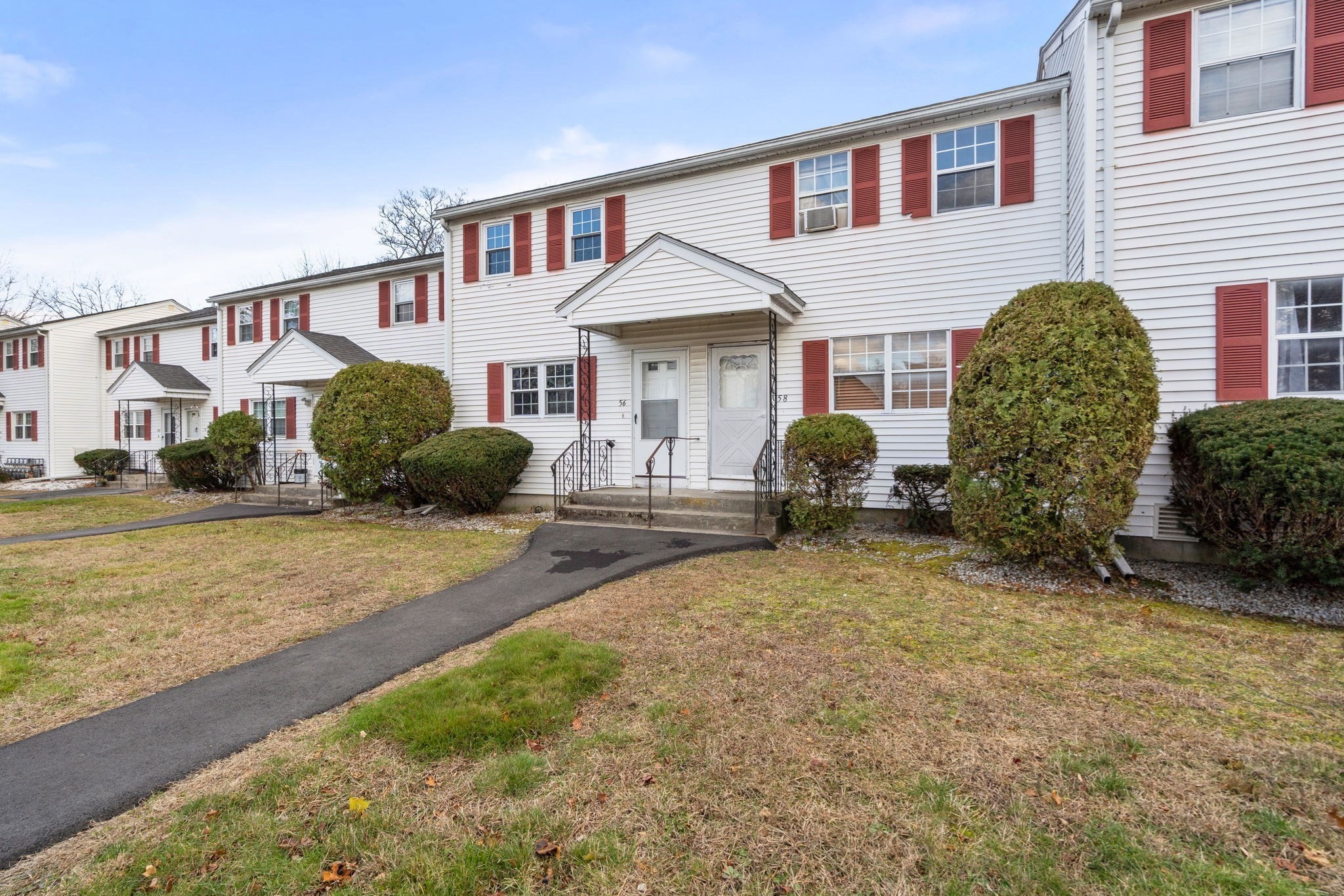 56 Arnold Ave Unit 56, Lowell, MA 01852 - Image 3