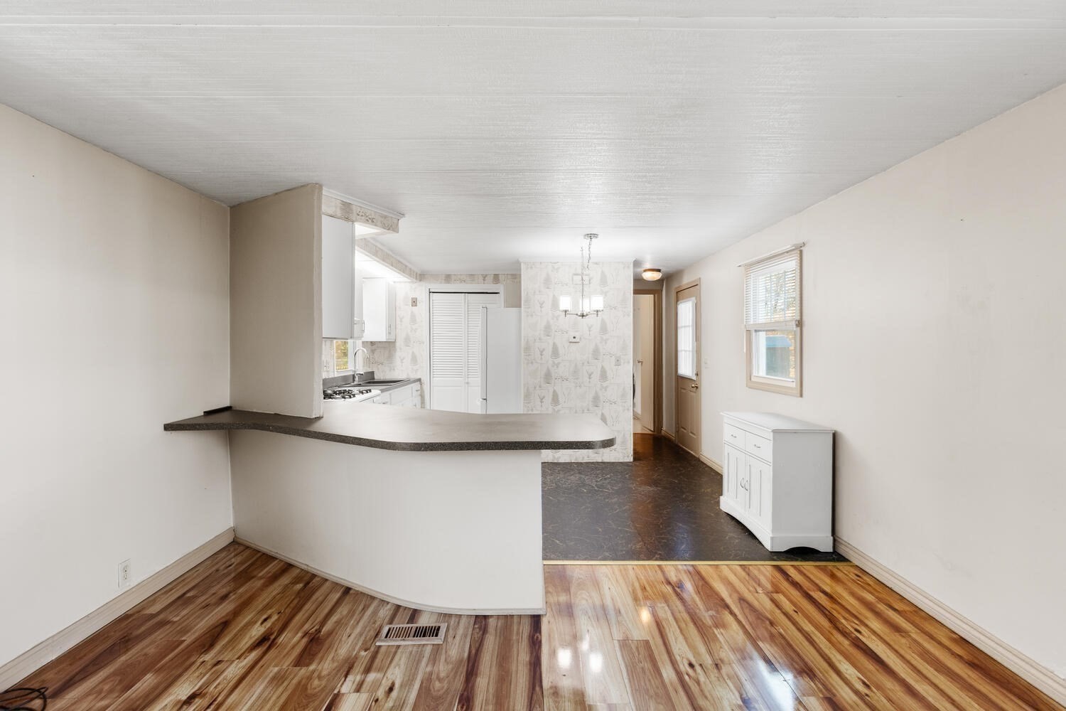 251 Newbury Street Unit 23, Peabody, MA 01960 - Image 10
