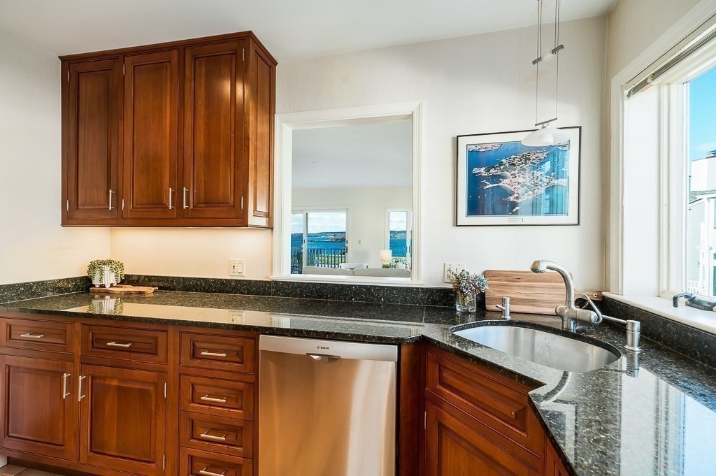 7 Rackliffe St Unit H1, Gloucester, MA 01930 - Image 9