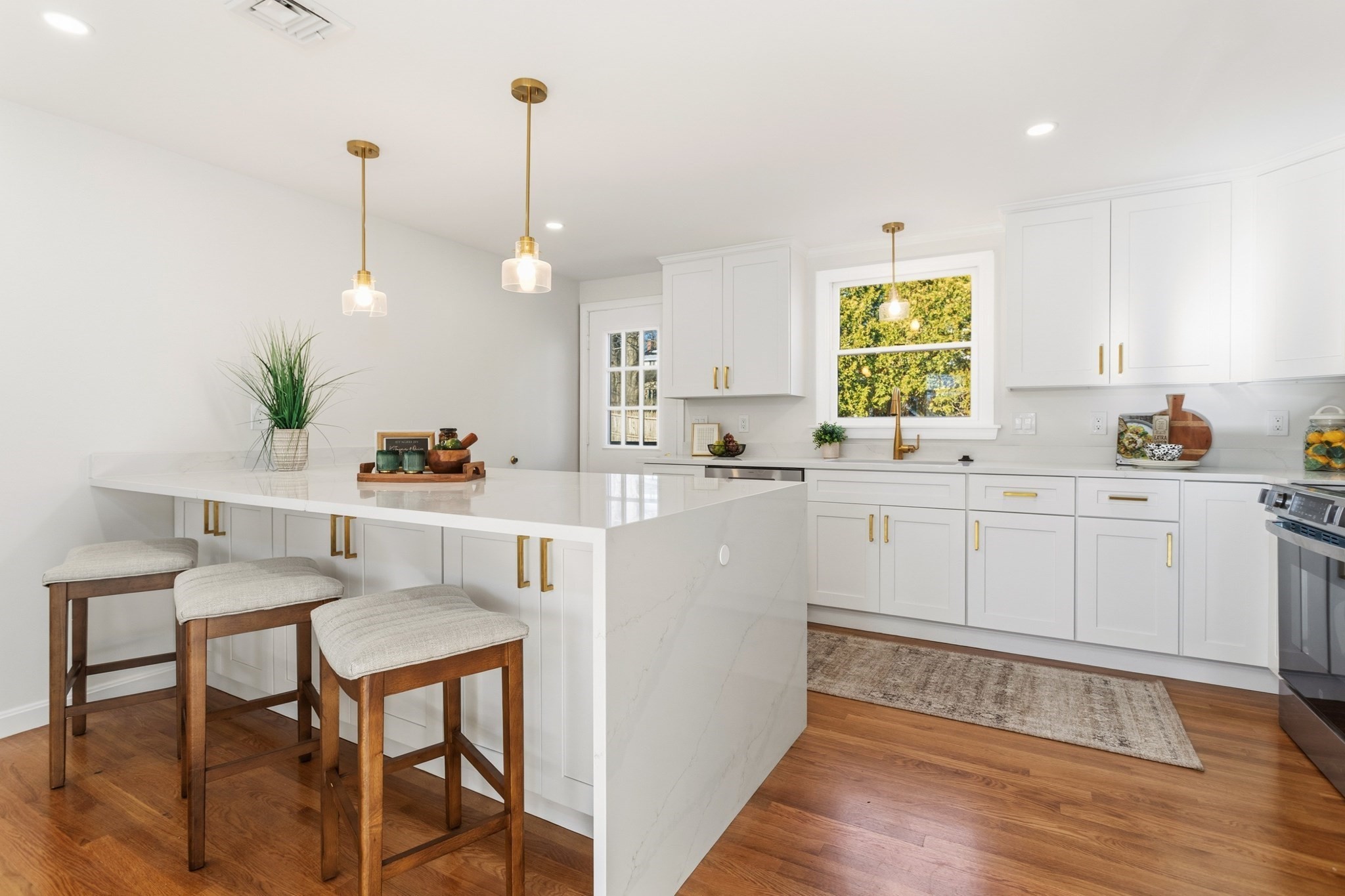 29 Susan Dr, Saugus, MA 01906 - Image 11