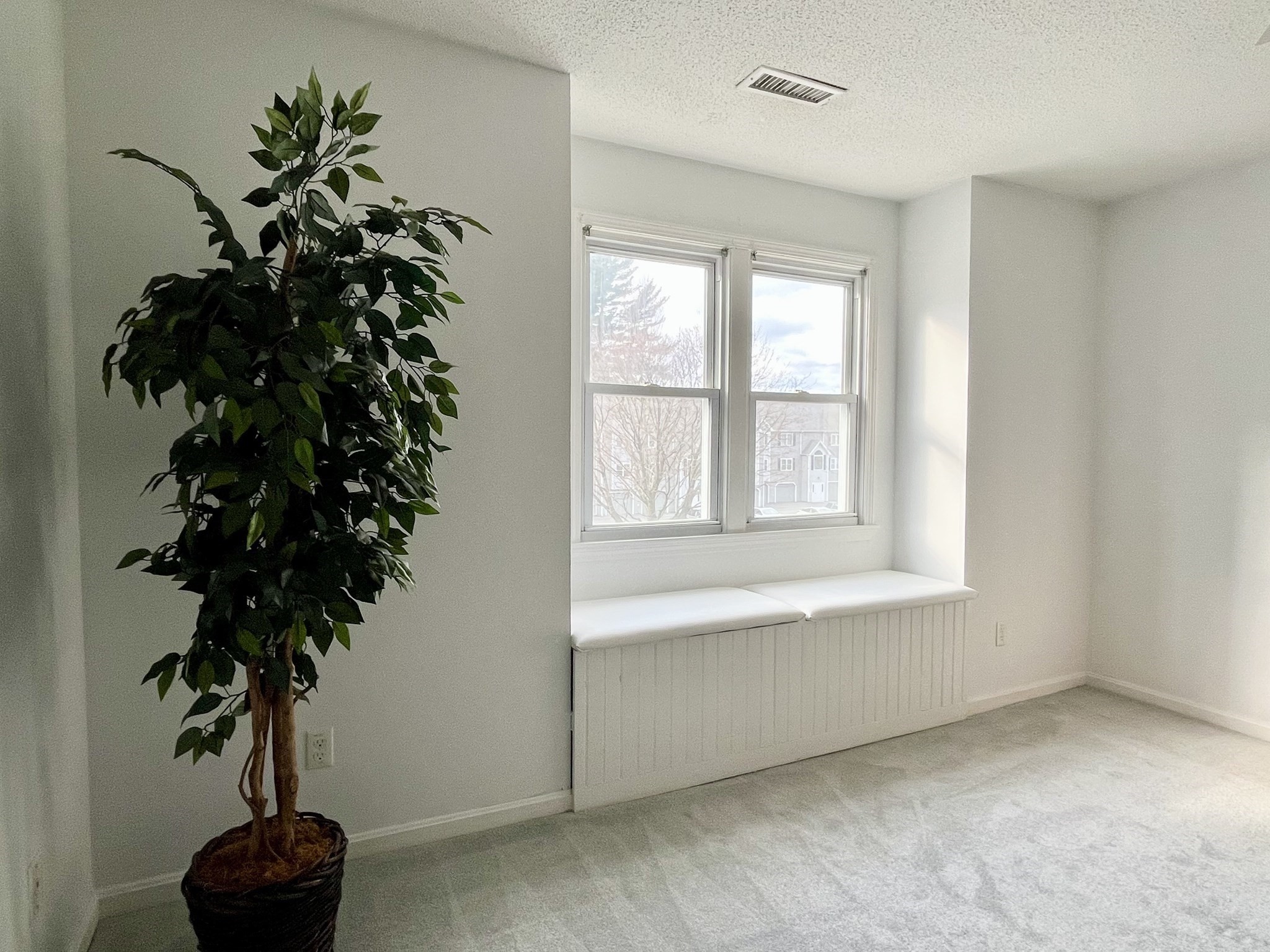 74 Tennis Plaza Rd Unit 34, Dracut, MA 01826 - Image 13