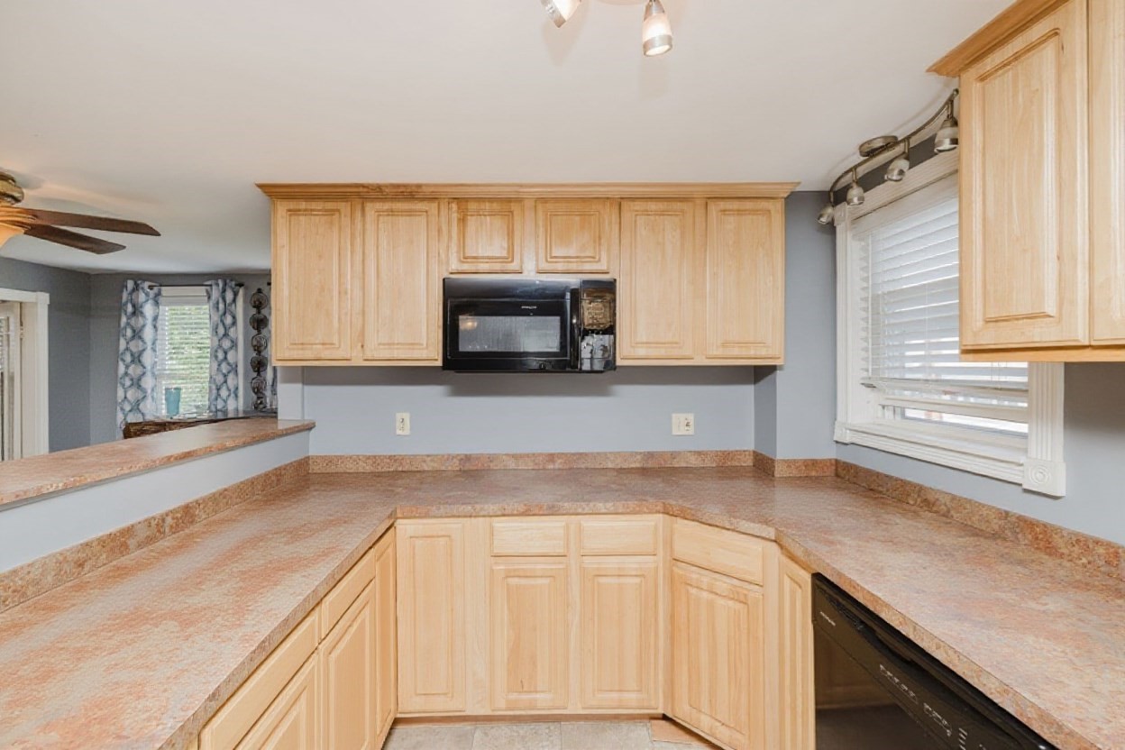 20 Wilcox St, Fall River, MA 02724 - Image 20