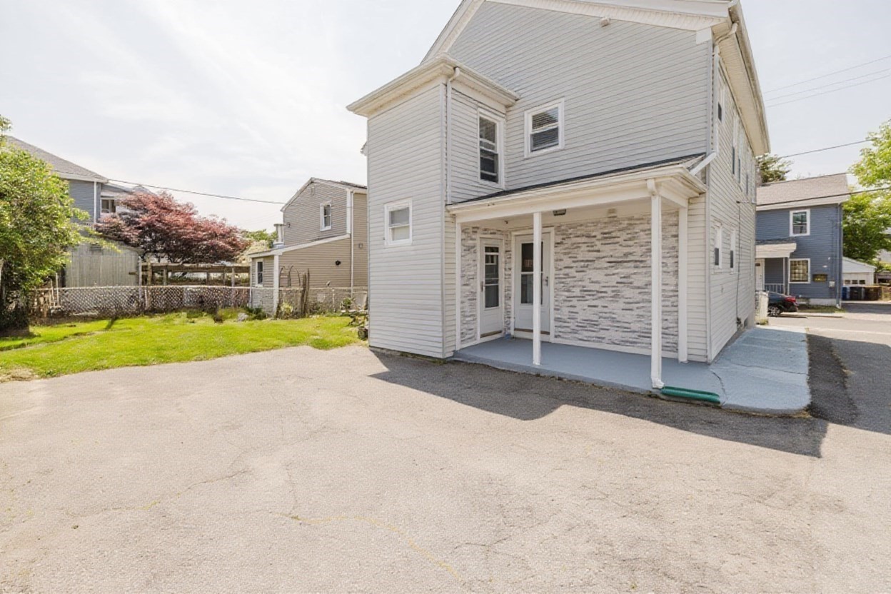 20 Wilcox St, Fall River, MA 02724 - Image 3