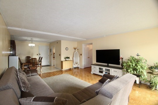 44 Broadlawn Park Unit 22A, West Roxbury, Boston, MA 02467 - Image 12