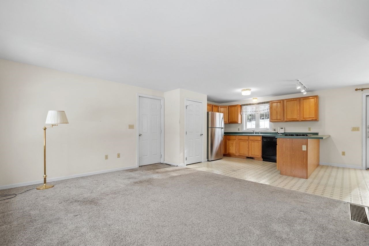 11 Old Hickory Road, Tyngsborough, MA 01879 - Image 6