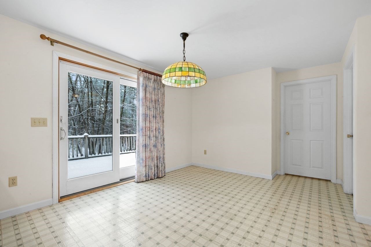 11 Old Hickory Road, Tyngsborough, MA 01879 - Image 10