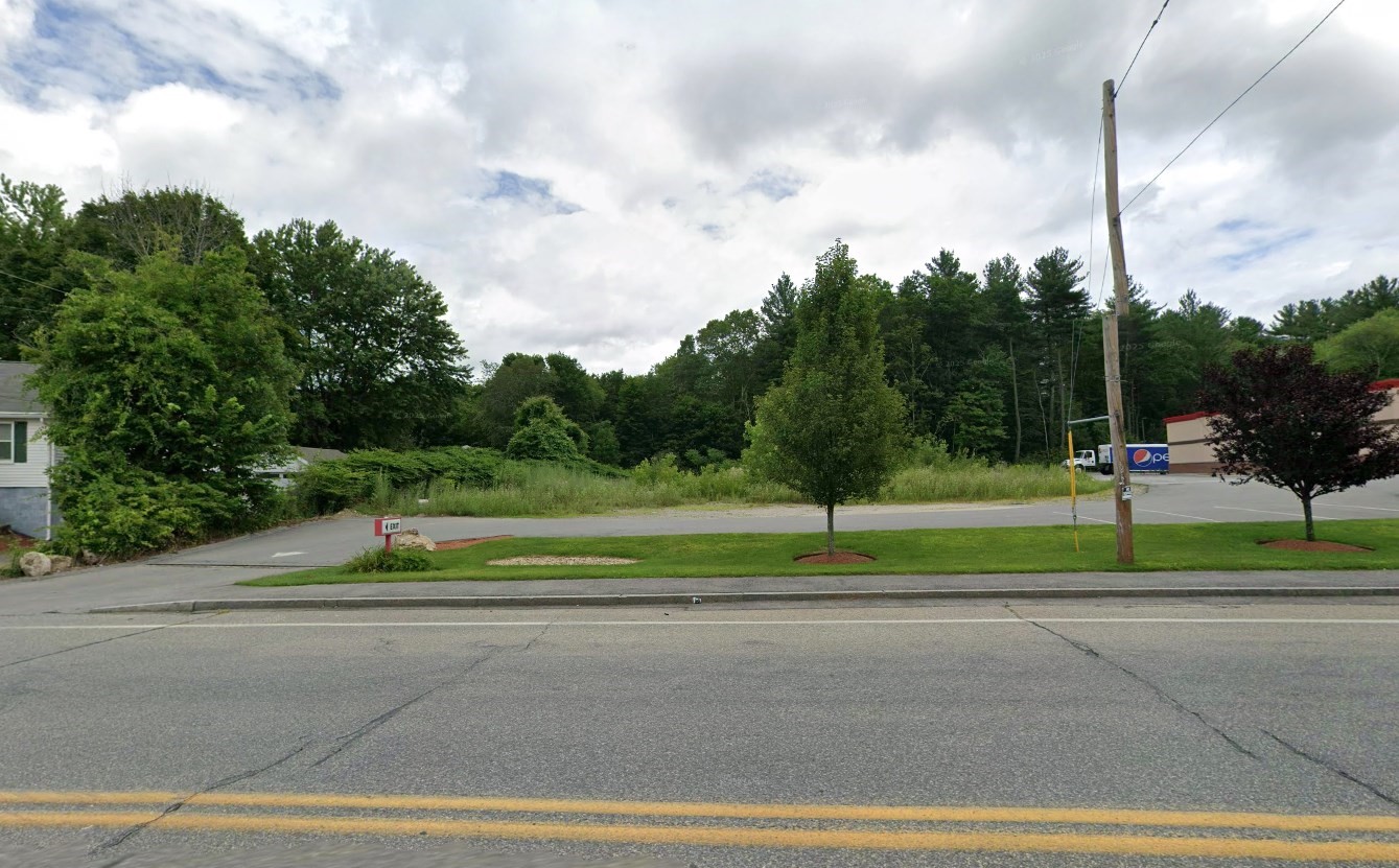 1905 Lakeview Ave, Dracut, MA 01826 - Image 3