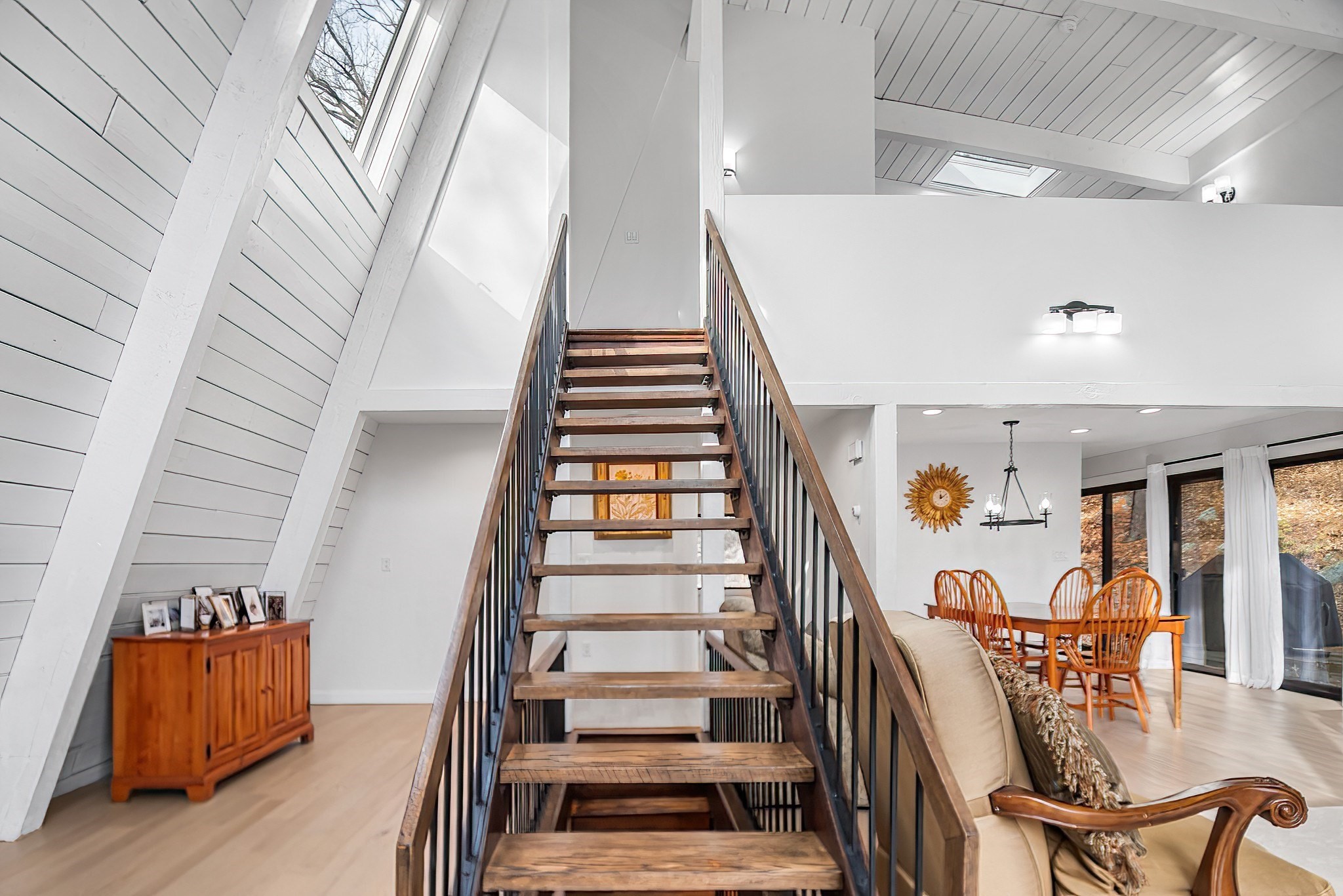 244 Moulton Dr, Lynnfield, MA 01940 - Image 2