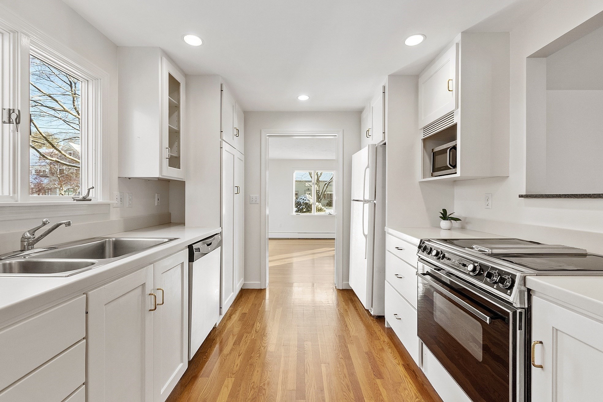 35 Chestnut St, Concord, MA 01742 - Image 12