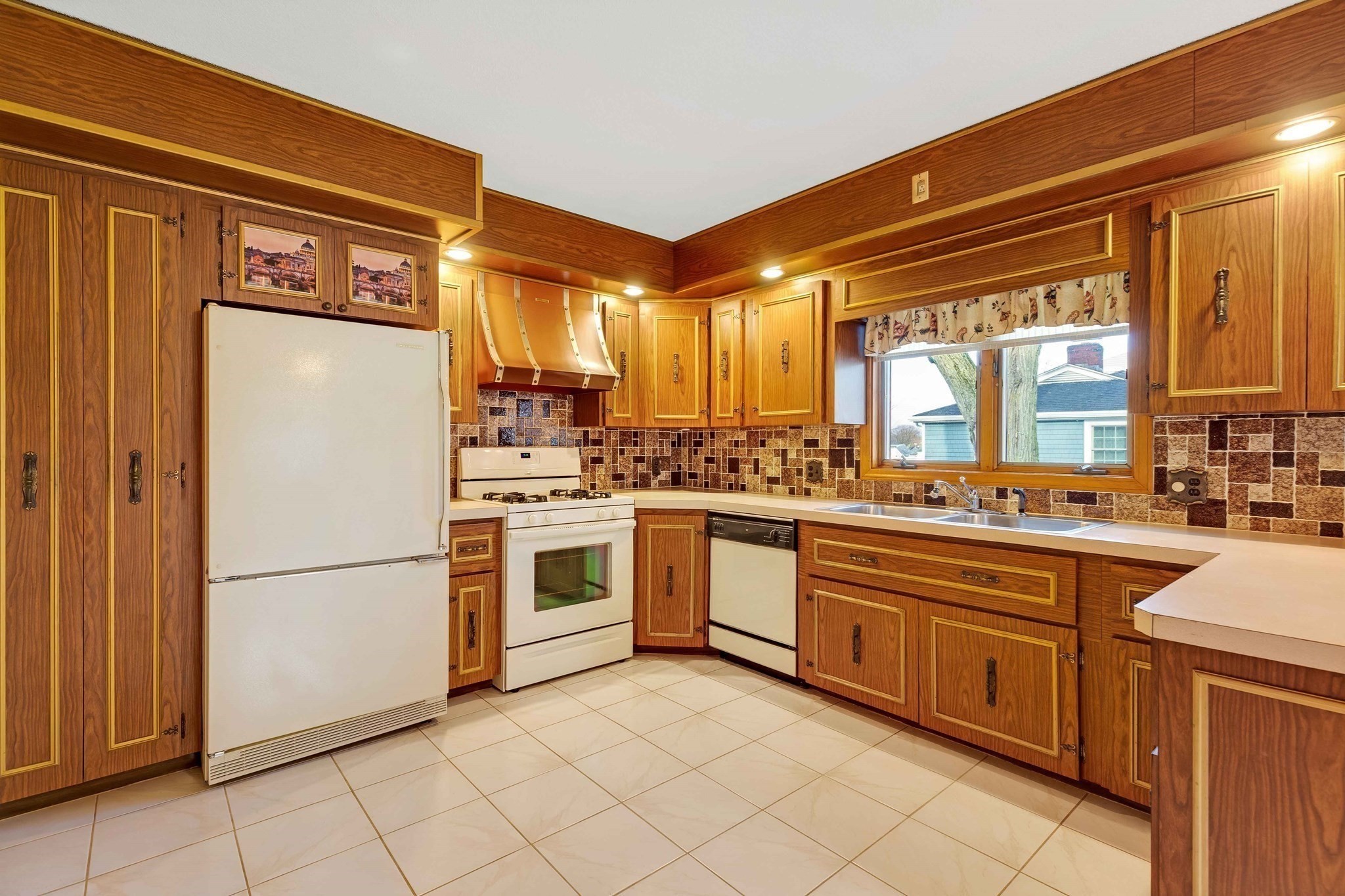 148 Beech Ave, Melrose, MA 02176 - Image 11