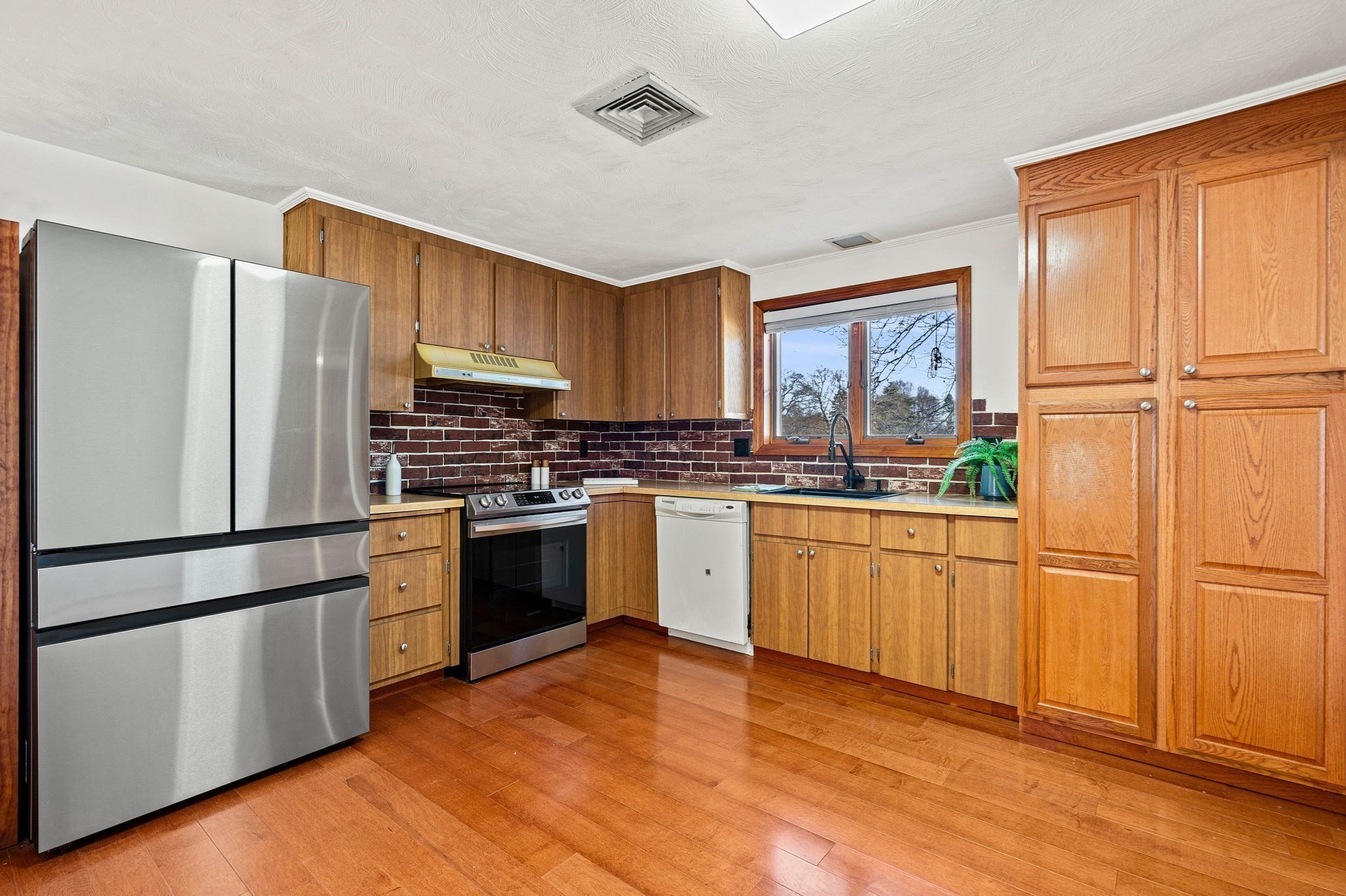 143 Winona Street, Peabody, MA 01960 - Image 10