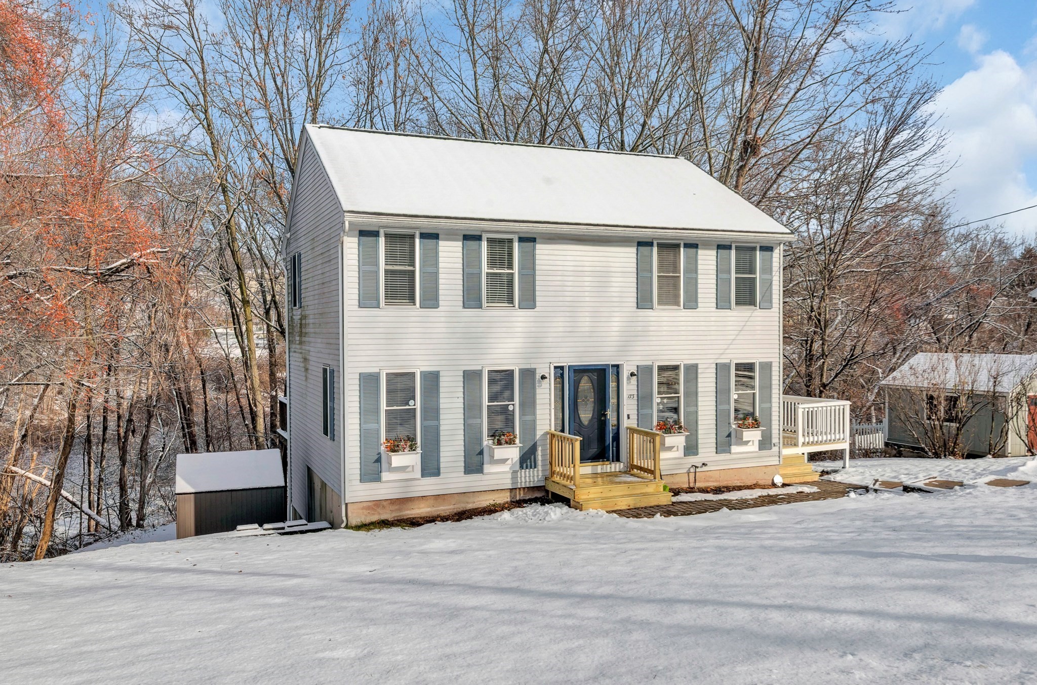 173 Brook St, Dracut, MA 01826 - Image 28