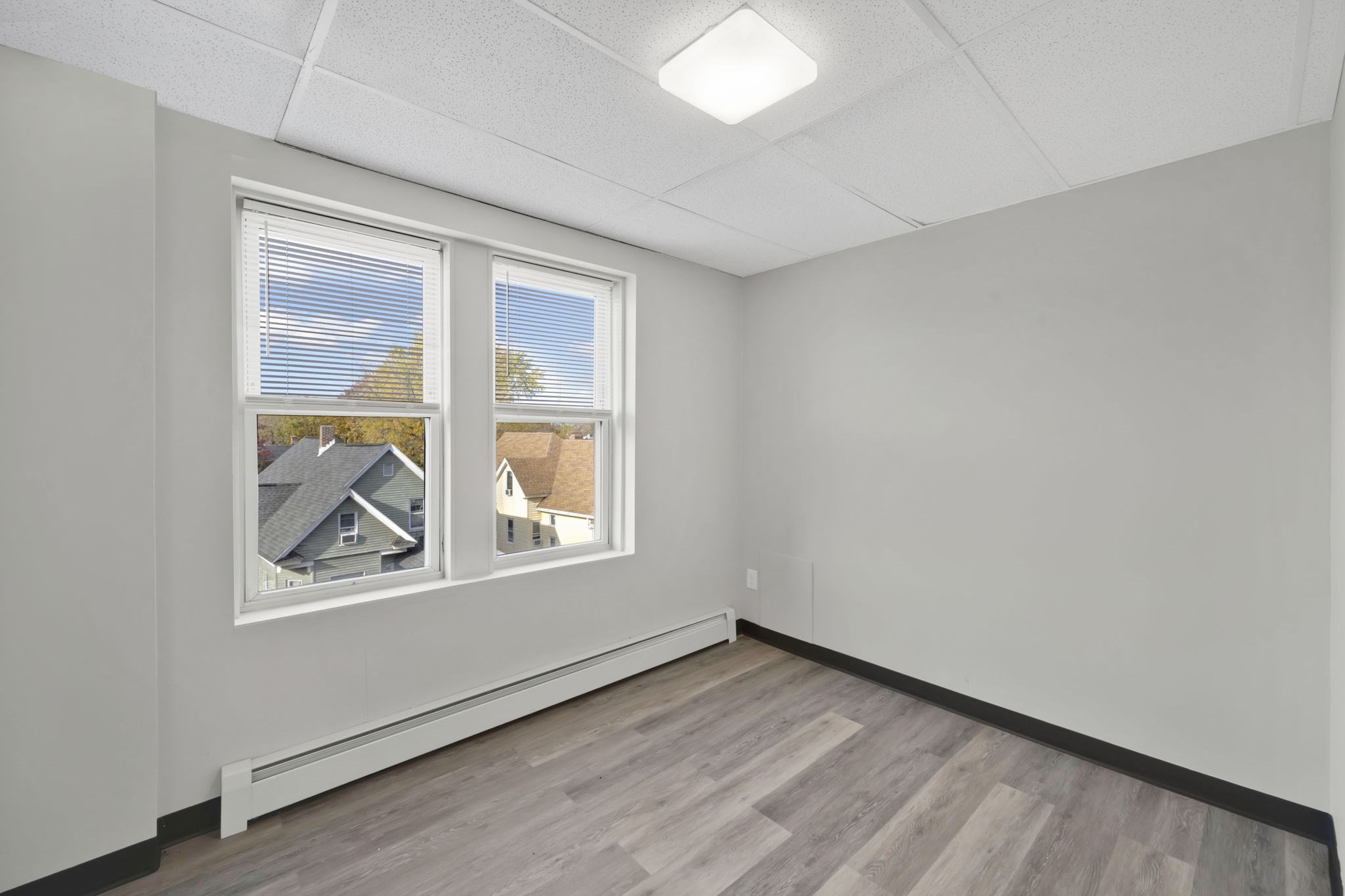 192 White St, Springfield, MA 01108 - Image 12