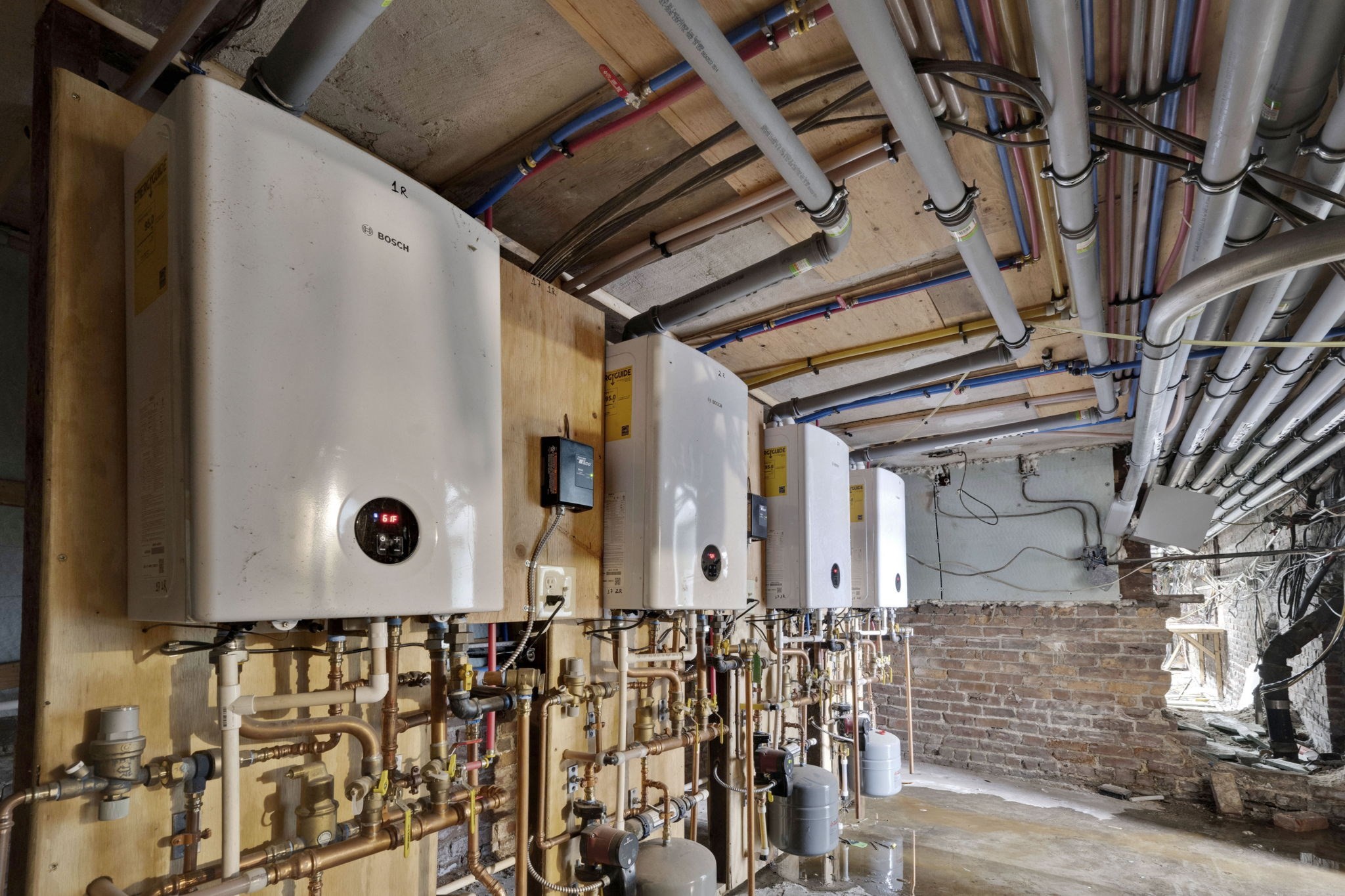 192 White St, Springfield, MA 01108 - Image 17