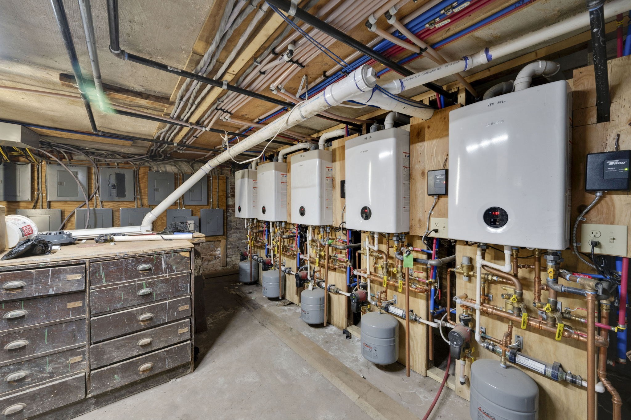 192 White St, Springfield, MA 01108 - Image 19