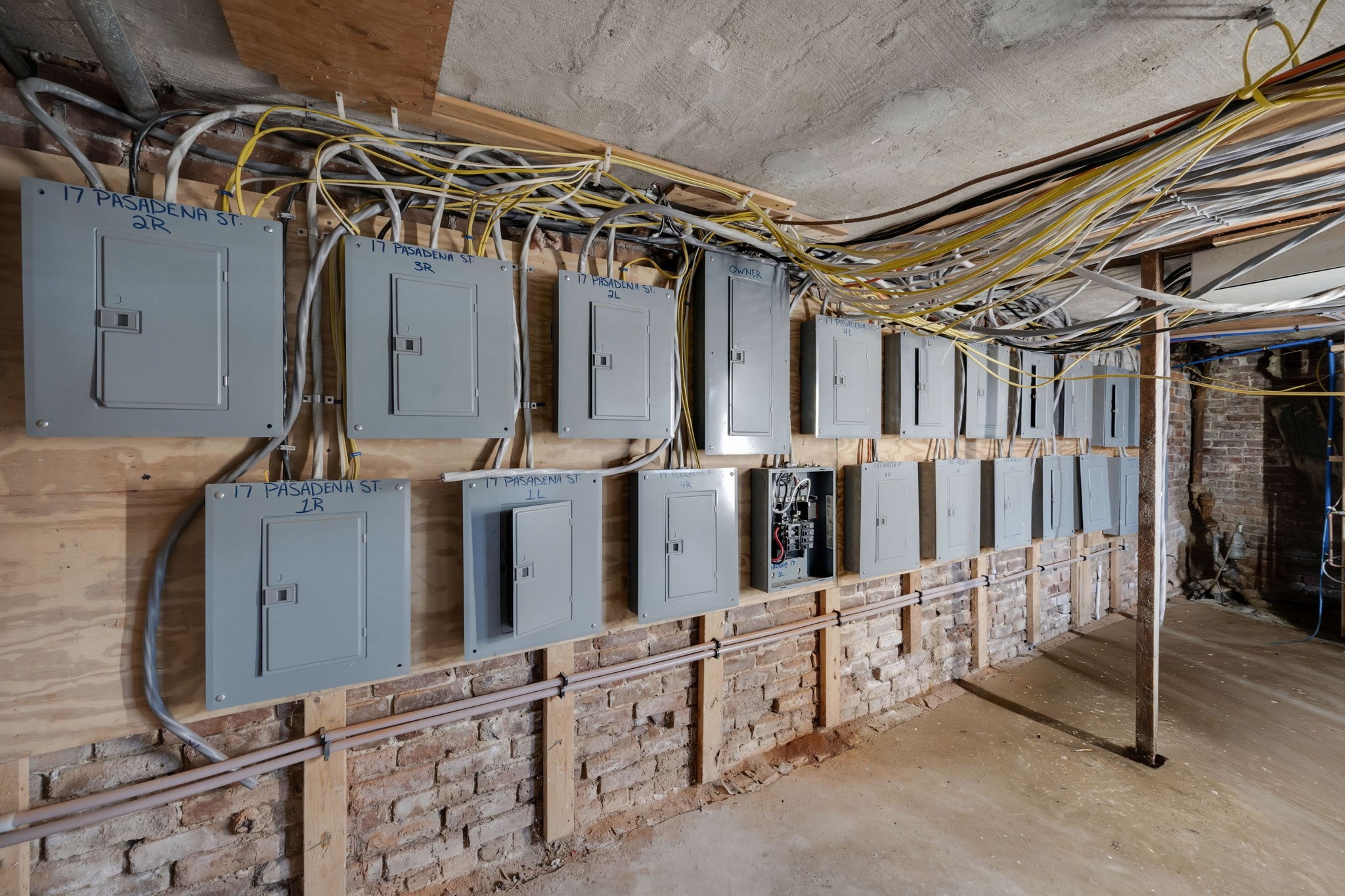 192 White St, Springfield, MA 01108 - Image 20