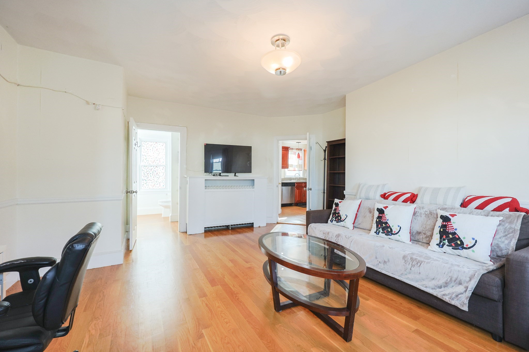 35 Miller Stile Rd, Quincy, MA 02169 - Image 8