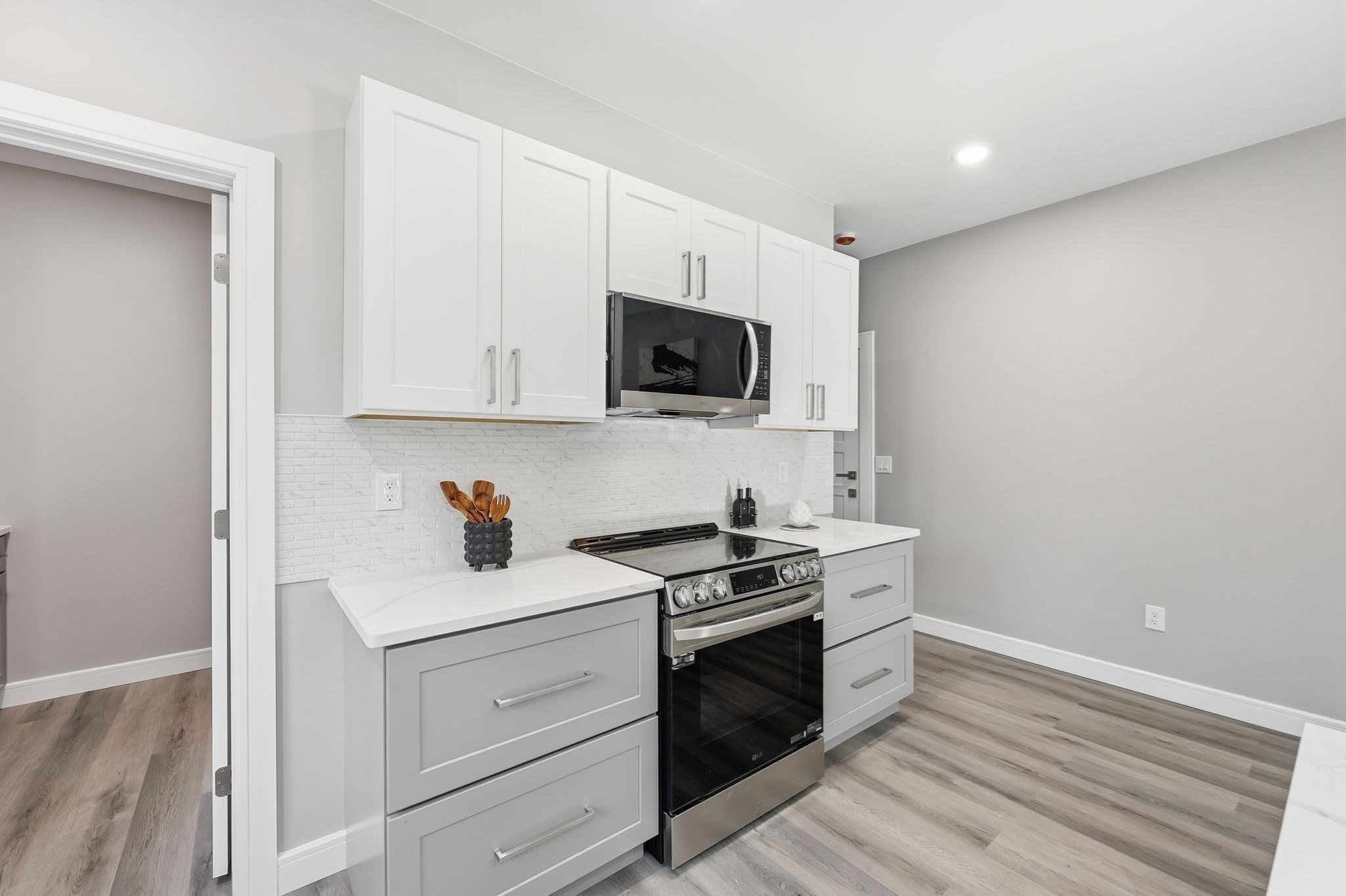 287 Whitney Ave, Holyoke, MA 01040 - Image 15