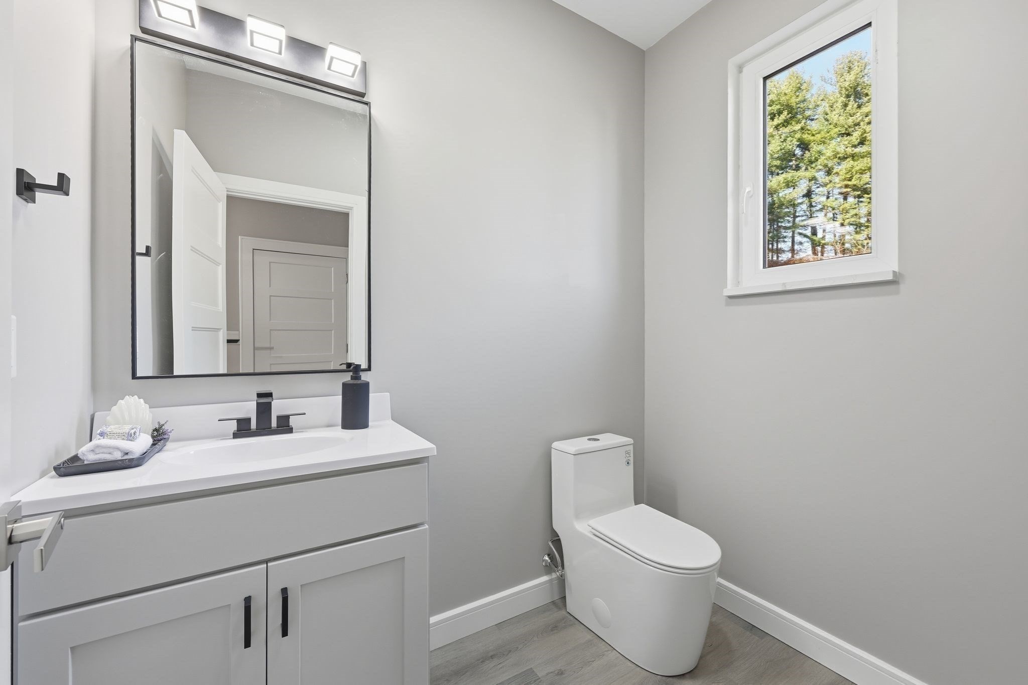 287 Whitney Ave, Holyoke, MA 01040 - Image 19