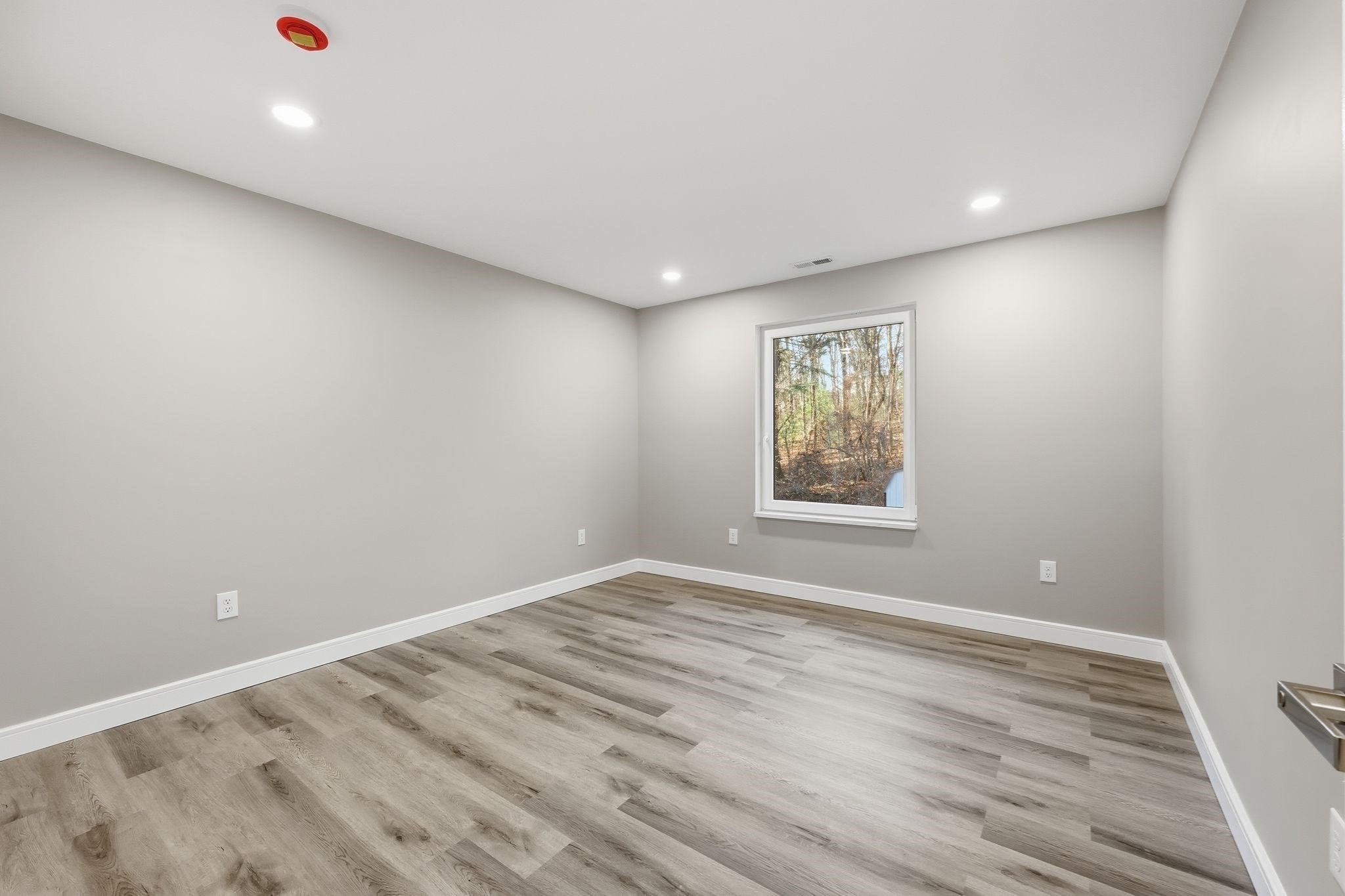 287 Whitney Ave, Holyoke, MA 01040 - Image 32