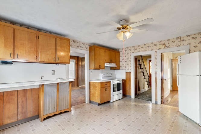 13 Highland St, Wakefield, MA 01880 - Image 5