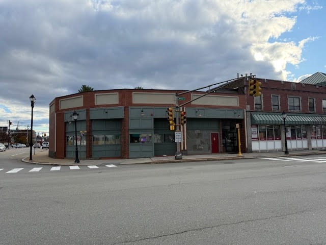 888 Main St, Waltham, MA 02453 - Image 2