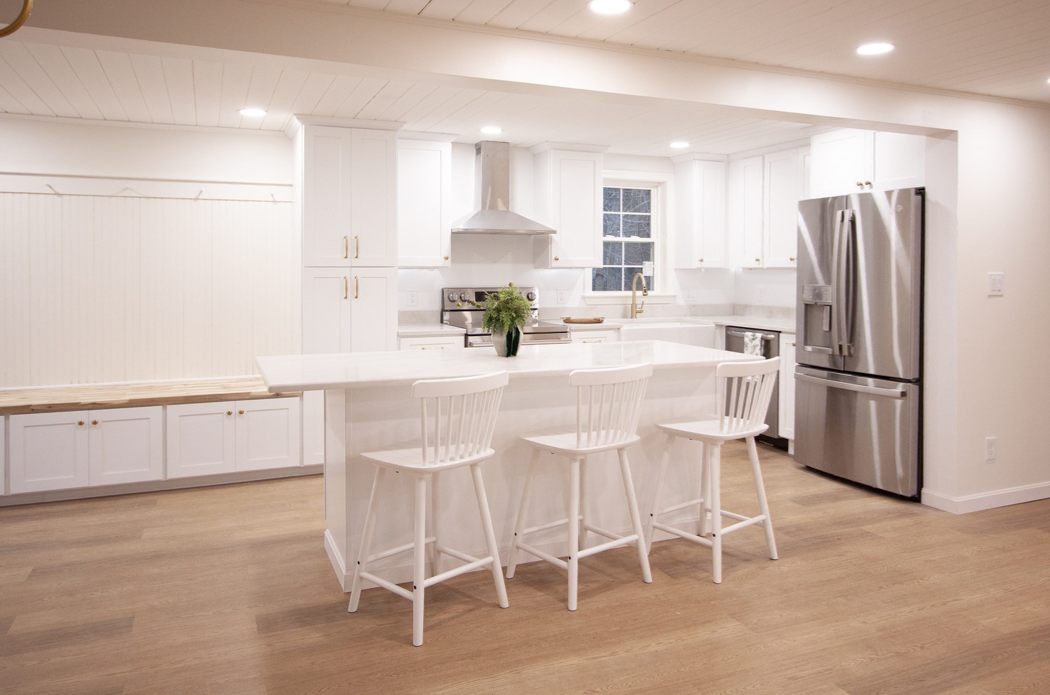 14 Bartlett St, Oxford, MA 01540 - Image 2