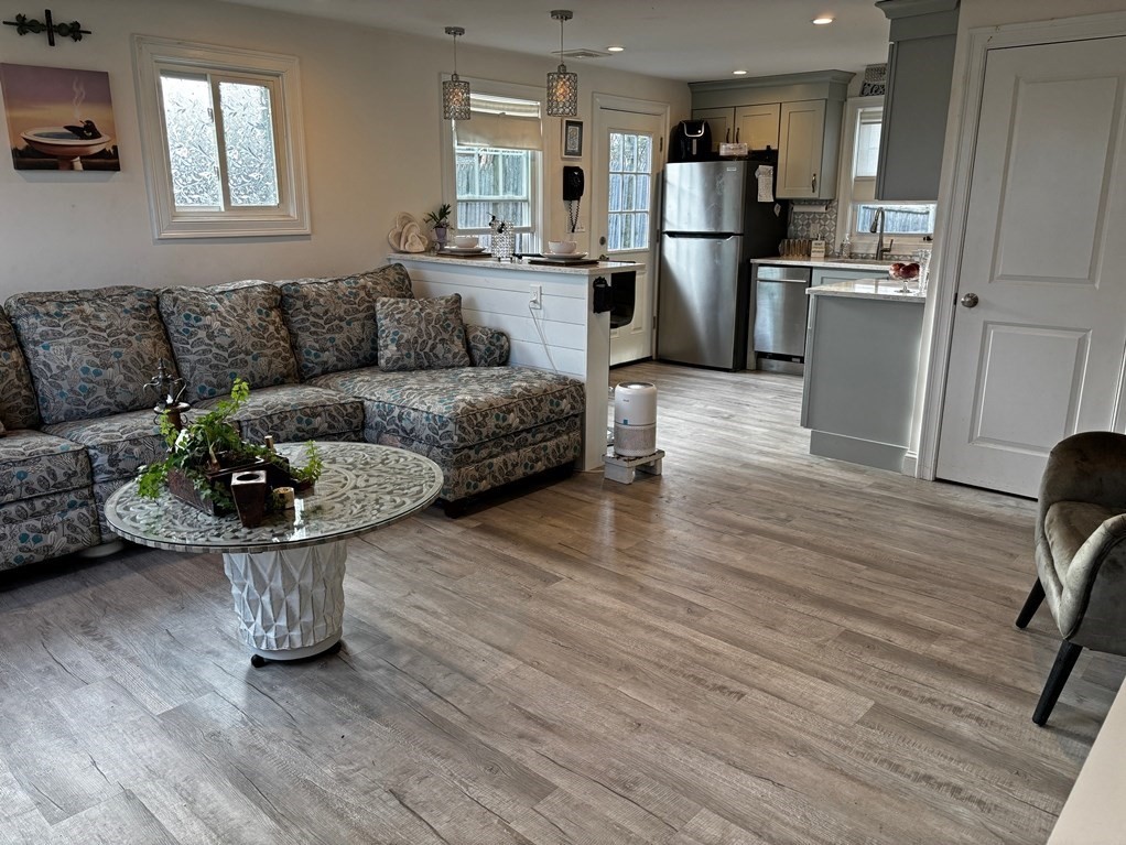 211 Lake Shore Dr, Weymouth, MA 02189 - Image 5