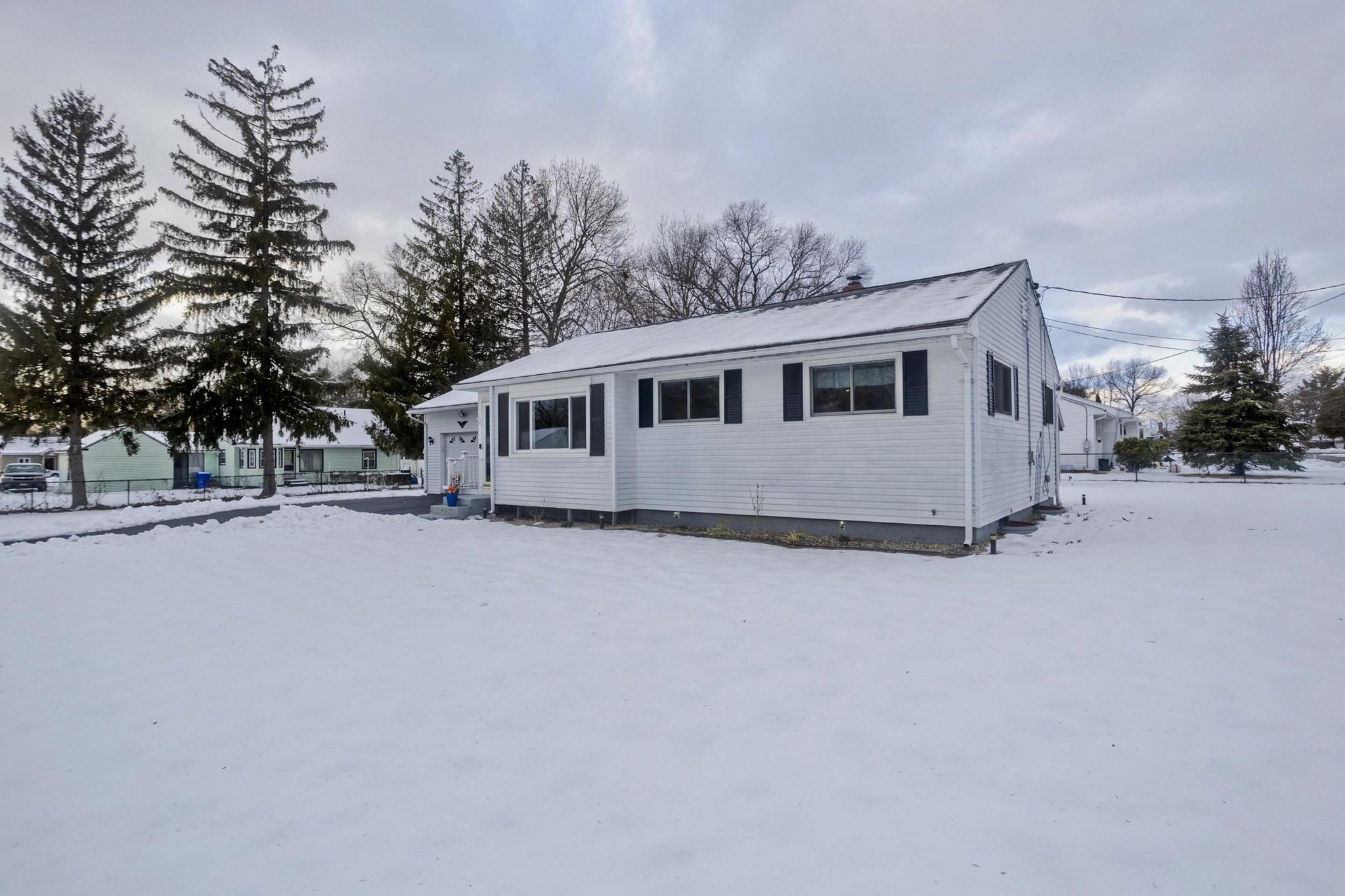 68 Hamilton St, Springfield, MA 01119 - Image 3