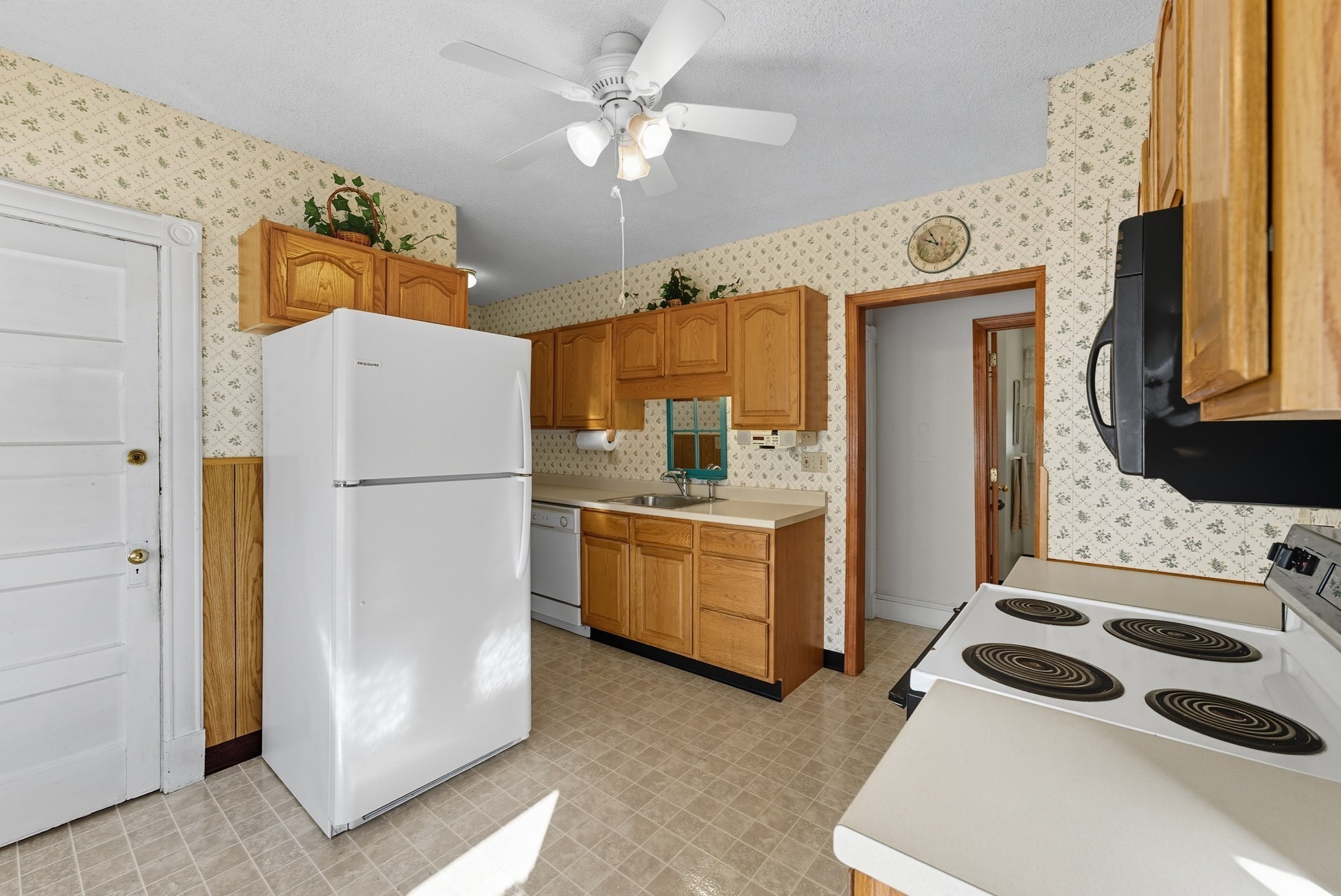 60 Barrison Street, Springfield, MA 01109 - Image 12