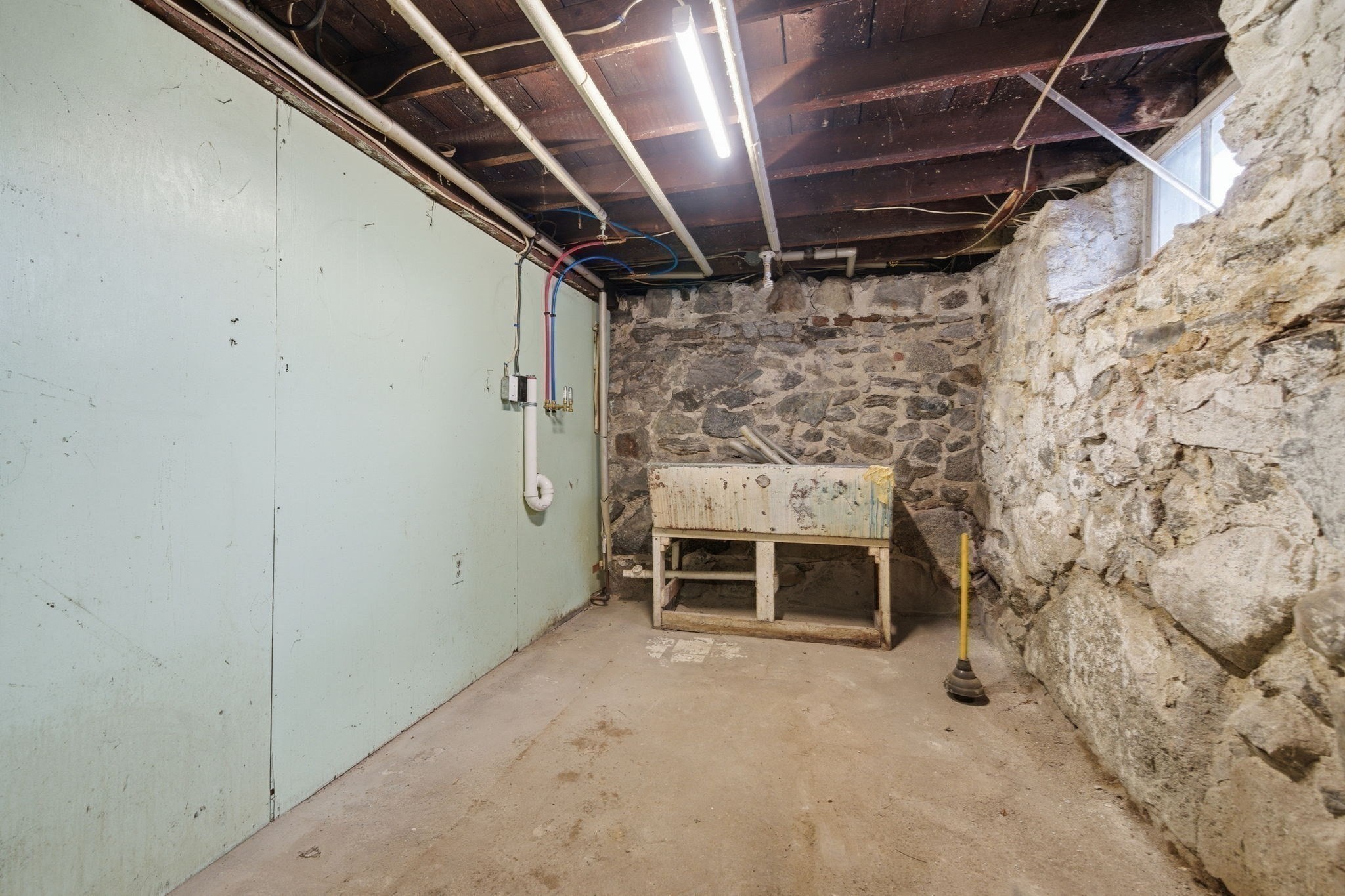 10 3rd Ave, Lowell, MA 01854 - Image 34