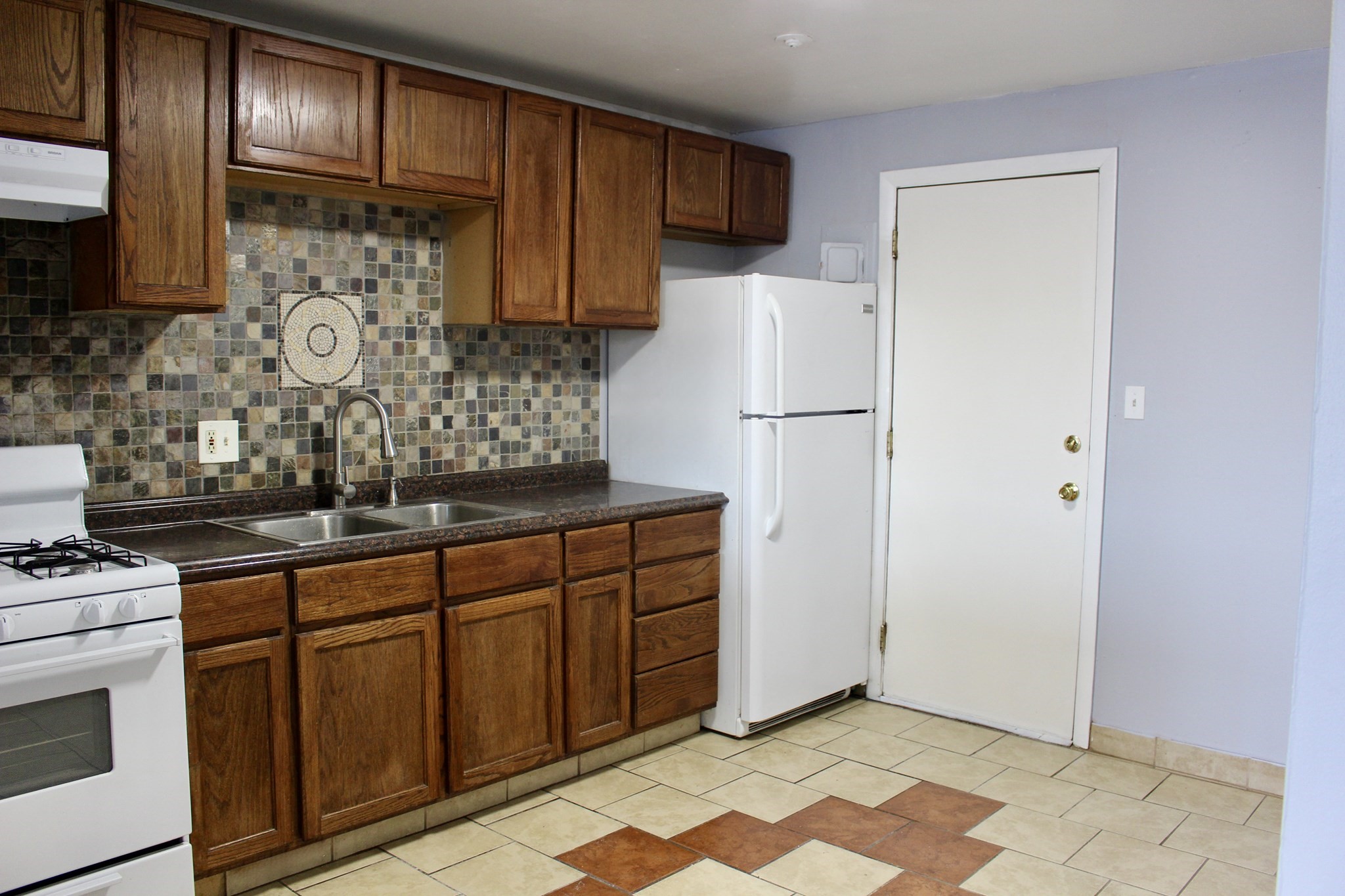 262 E Haverhill St Unit 4, Lawrence, MA 01841 - Image 5