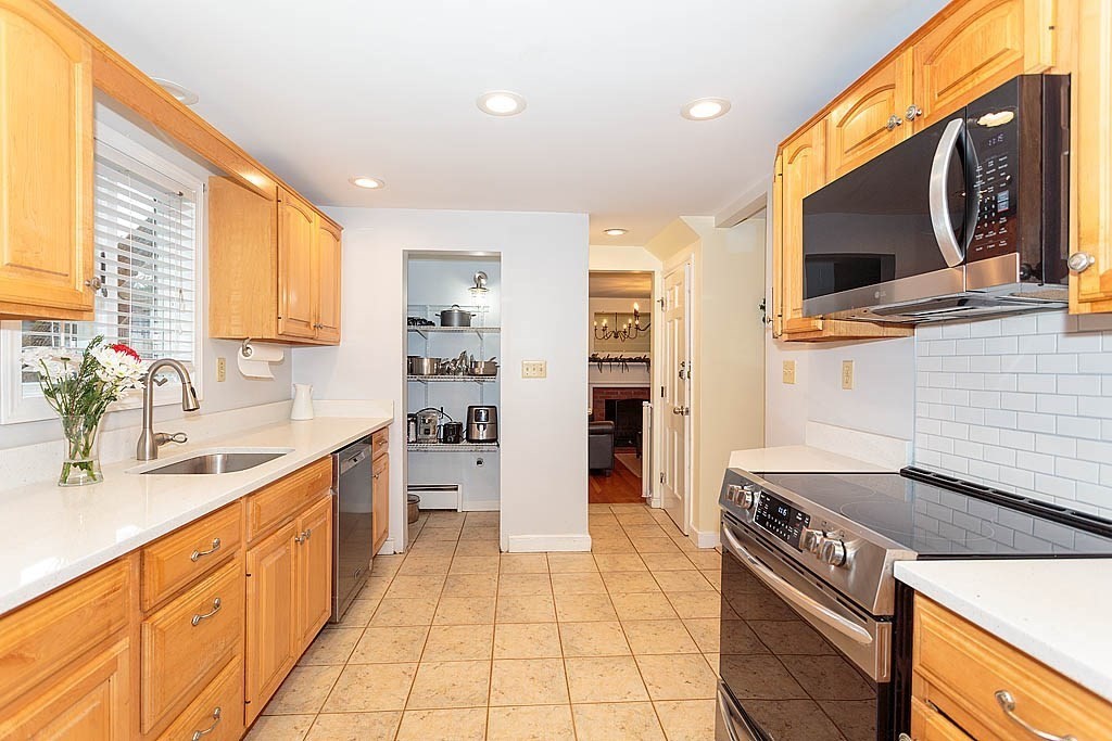 15 Cantwell, Milton, MA 02186 - Image 16