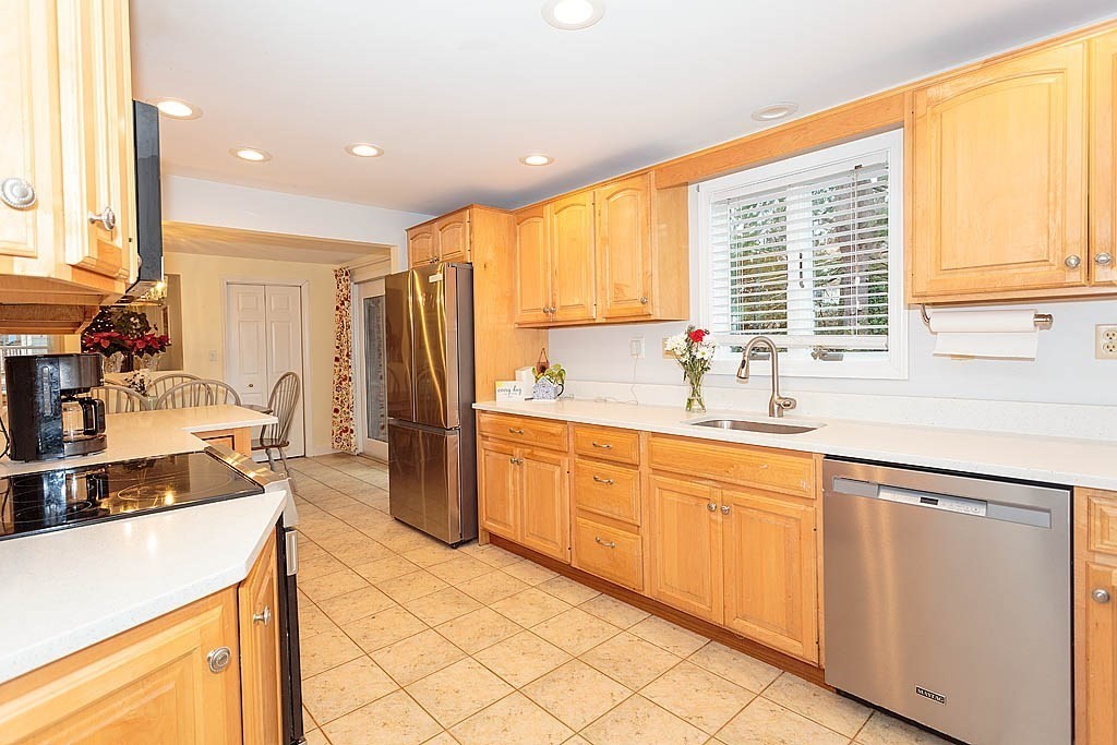 15 Cantwell, Milton, MA 02186 - Image 17