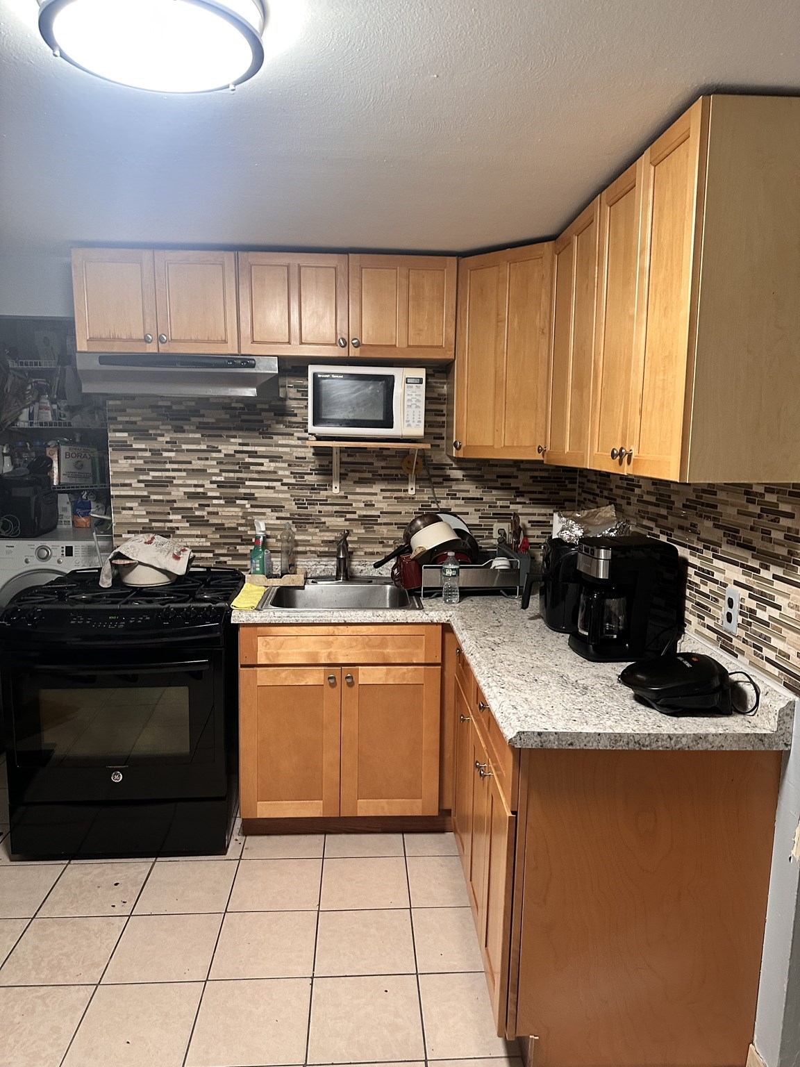 23 Hillcrest Dr, Lowell, MA 01851 - Image 4