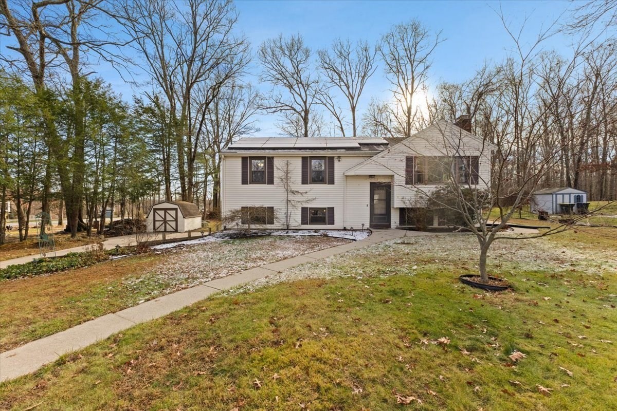 4 Little Tree Ln, Bellingham, MA 02019 - Image 1
