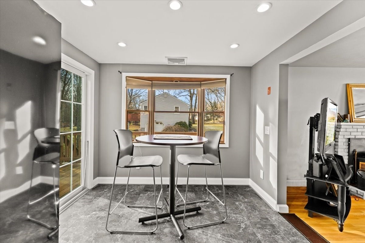 4 Little Tree Ln, Bellingham, MA 02019 - Image 14