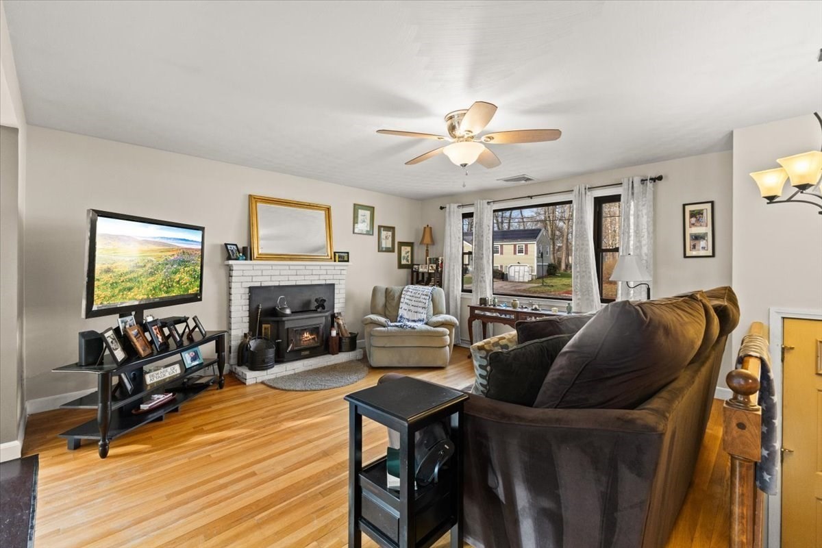 4 Little Tree Ln, Bellingham, MA 02019 - Image 7