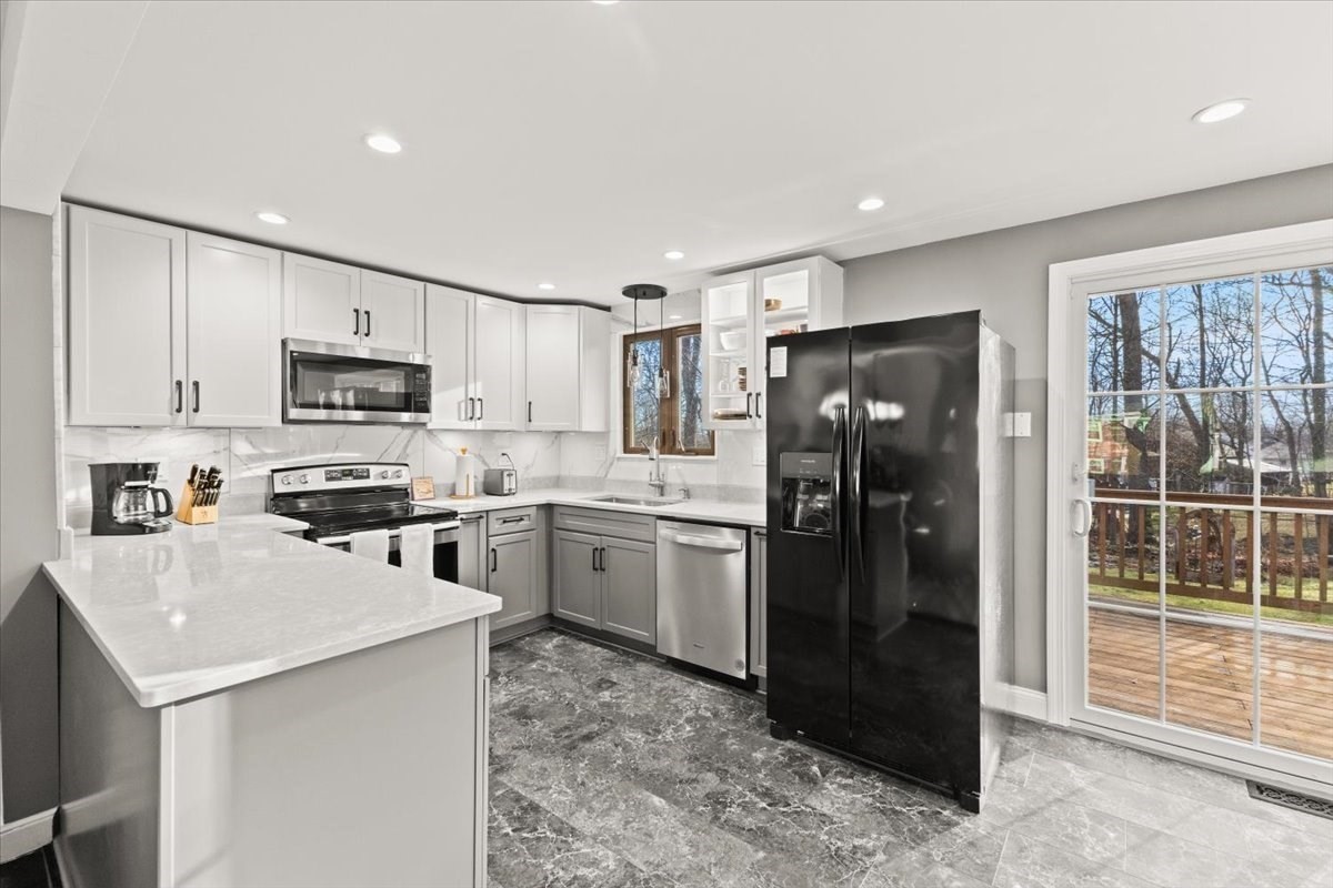 4 Little Tree Ln, Bellingham, MA 02019 - Image 10