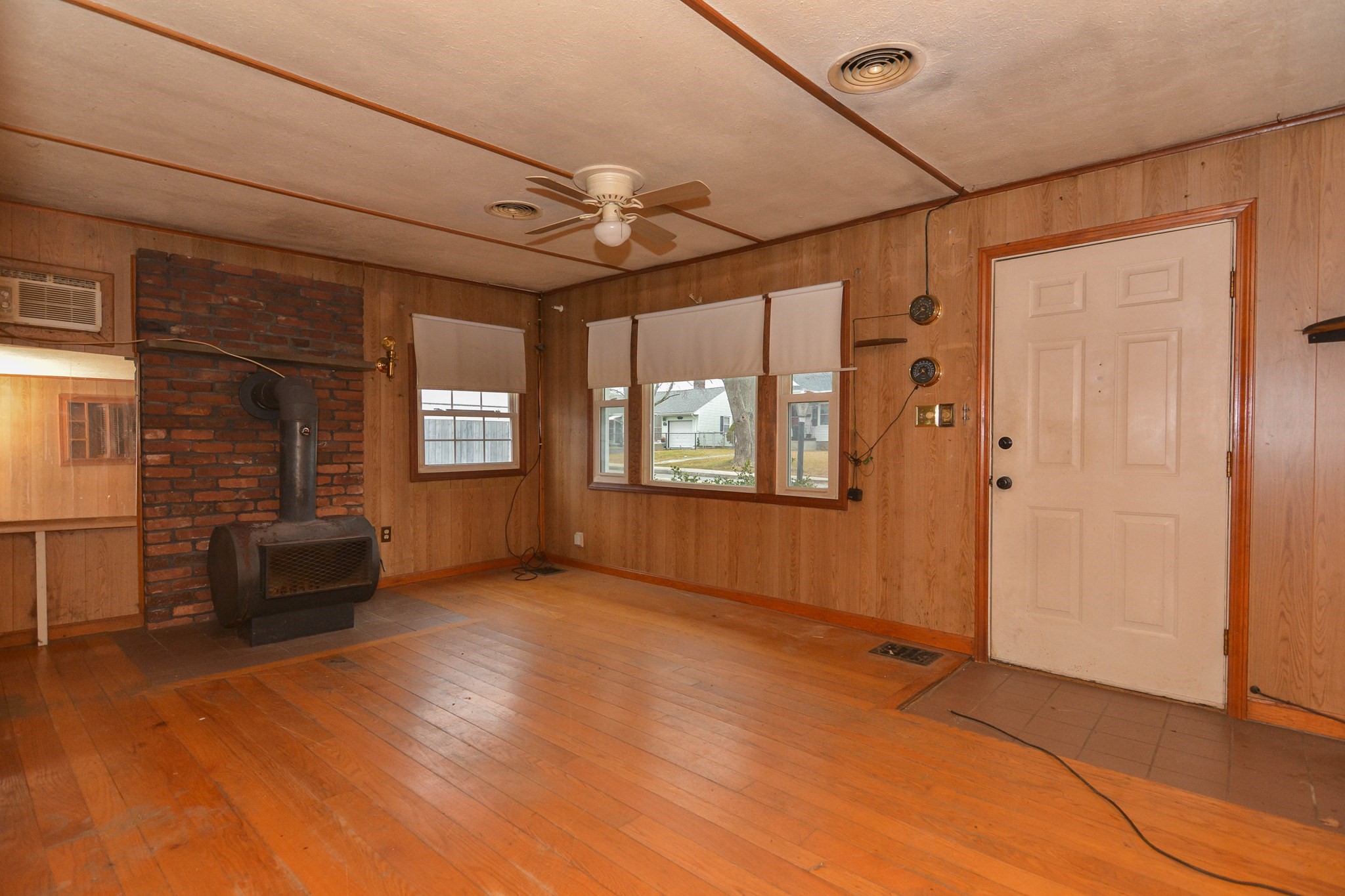 82 Lowell St., Woburn, MA 01801 - Image 22